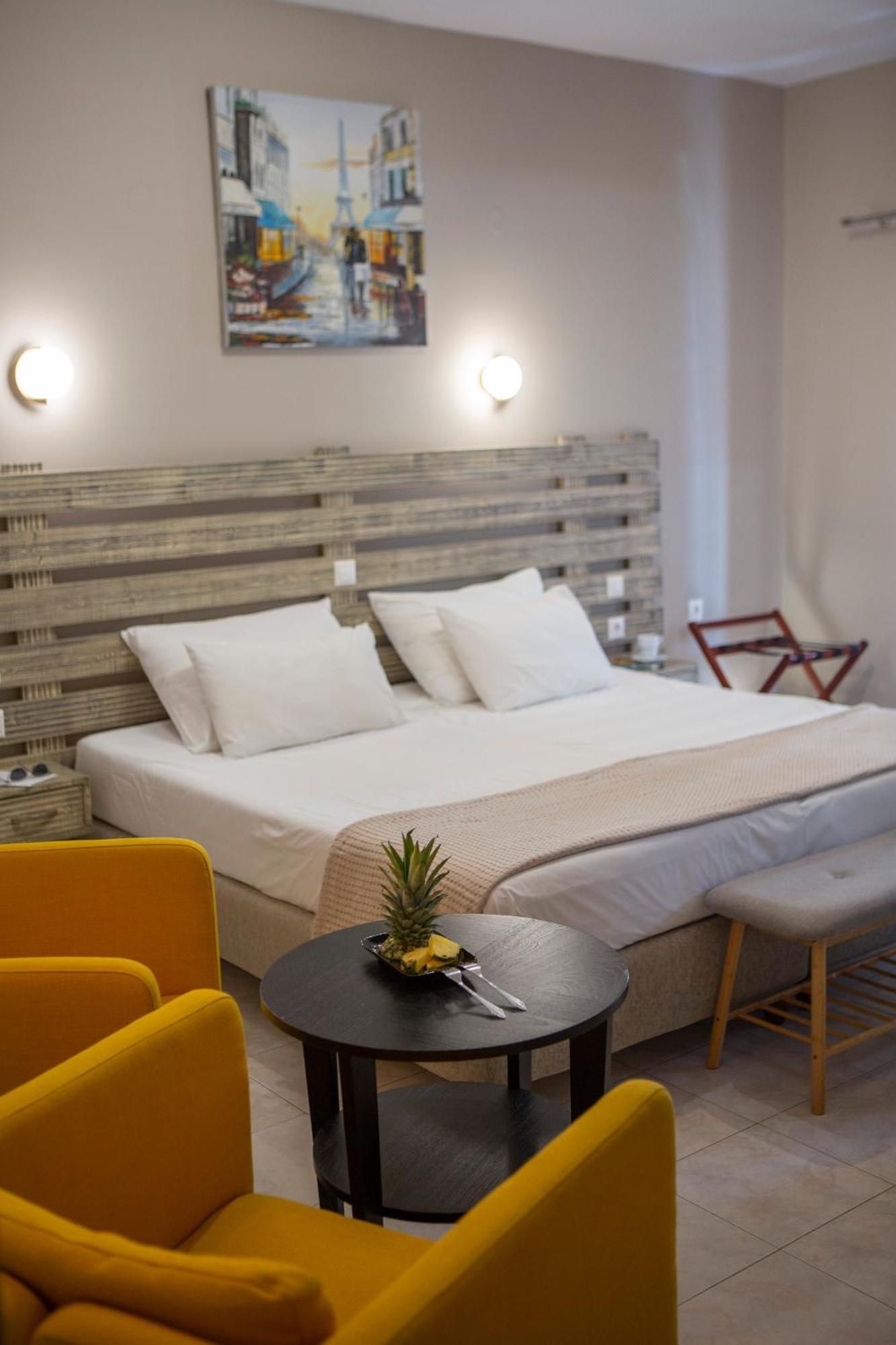 Athina 2* Nydri (Lefkada)