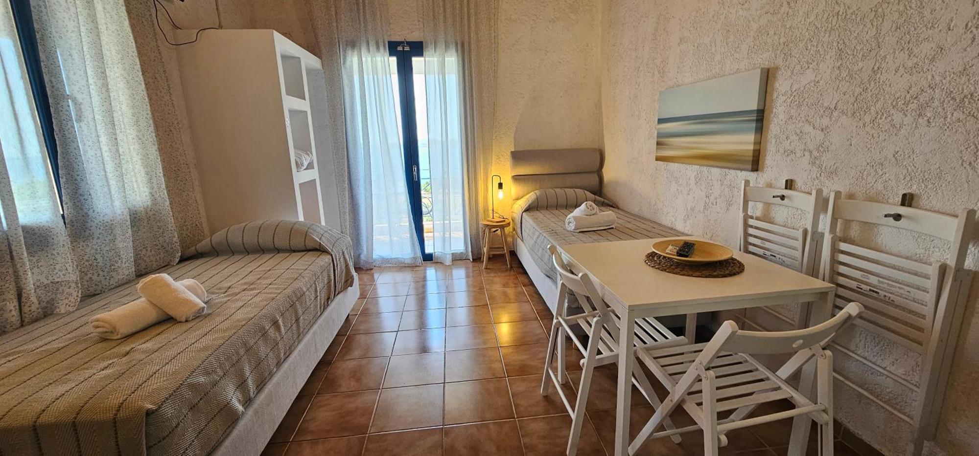 Metaxatos Aparthotel 3*
