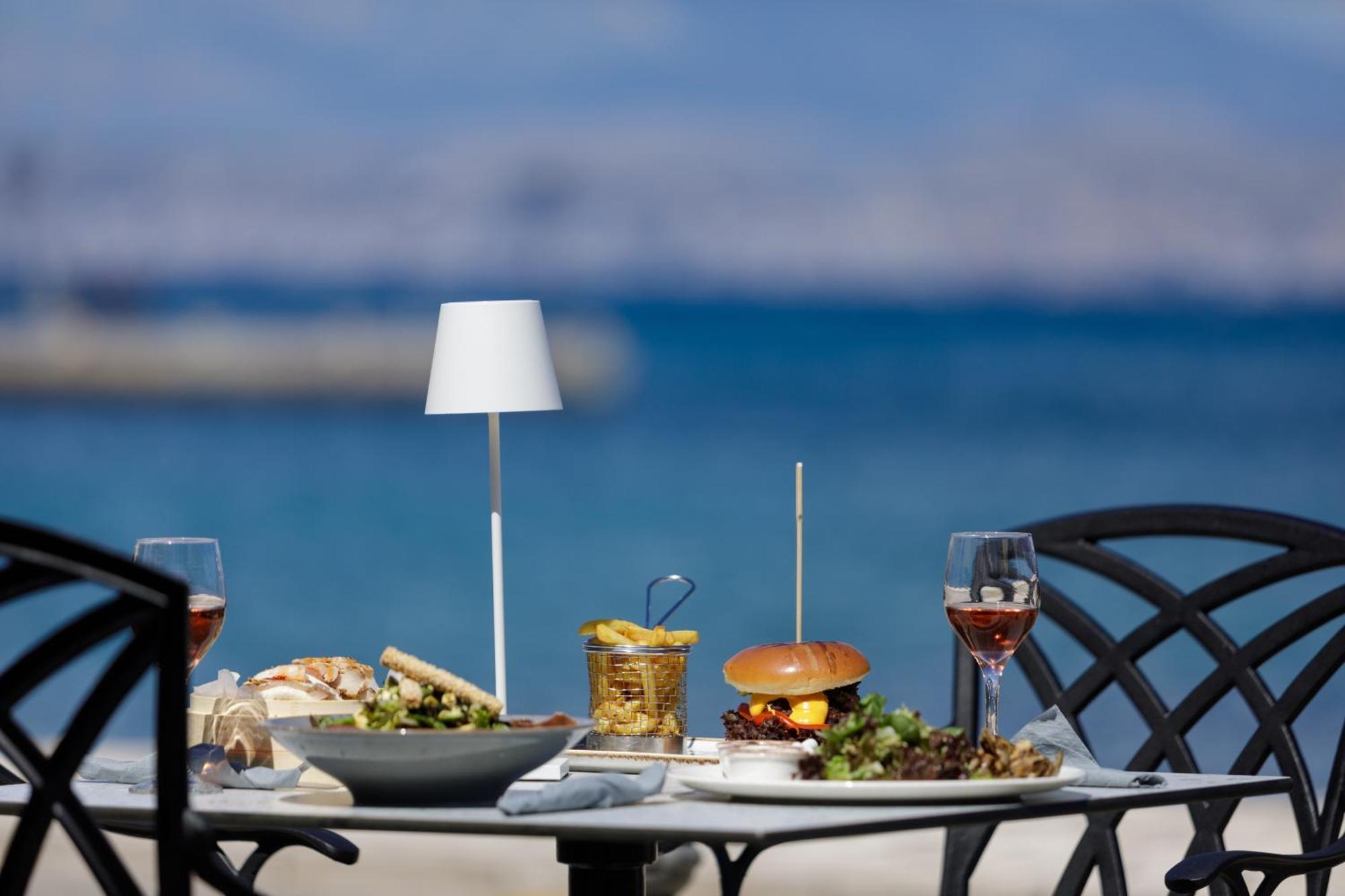 Melina Bay Boutique Kassiopi