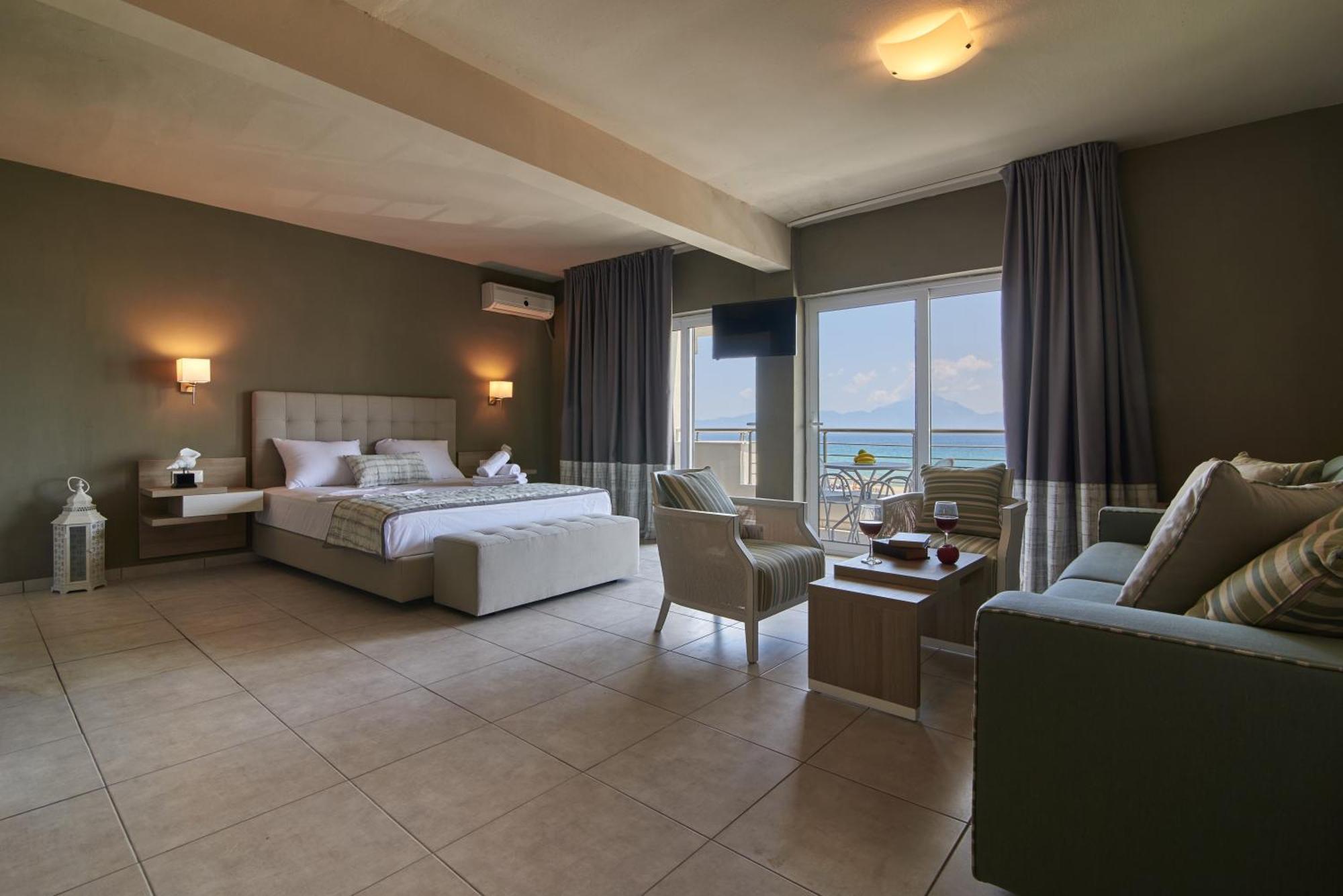 Hotel Sarti Beach *
