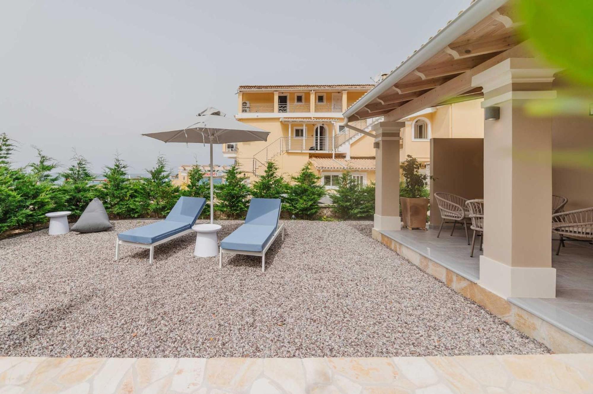 Aparthotel Sea Breeze & 2*