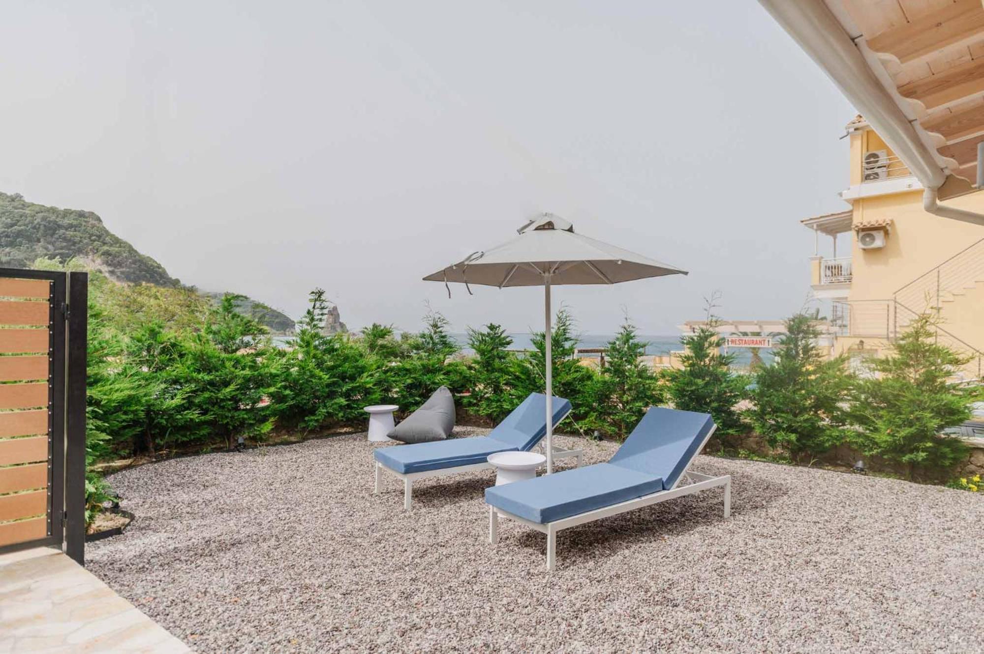 Sea Breeze & Aparthotel Agios Gordios (Corfu)