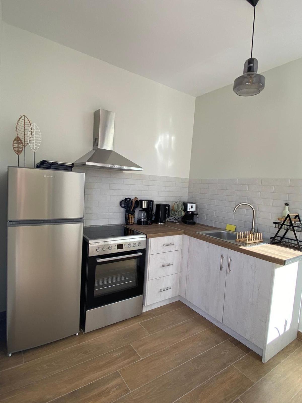 Vicky's Panoramic View Apartment
