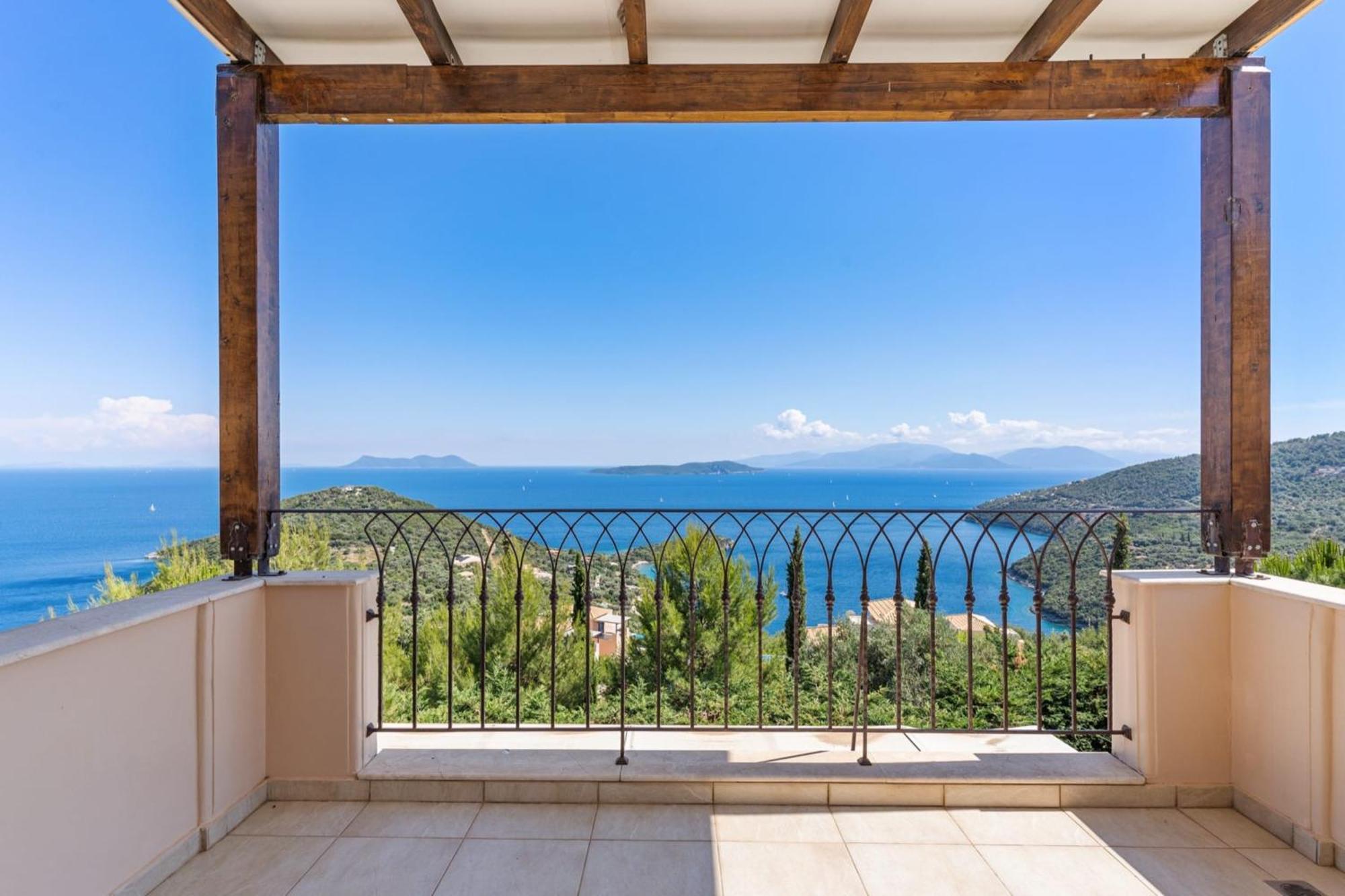 Columba - Luxury Private In Modern