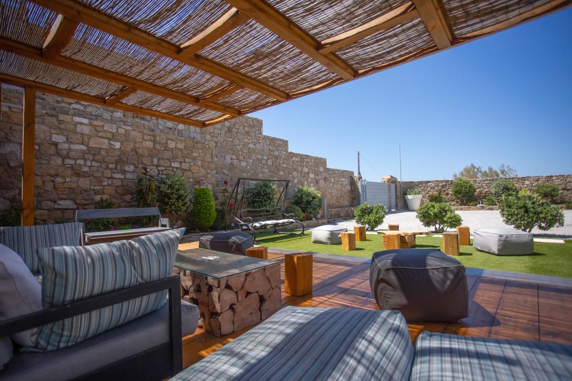 Panamera Mykonos, Private Heaven, Supreme View! Fanari (Mykonos)