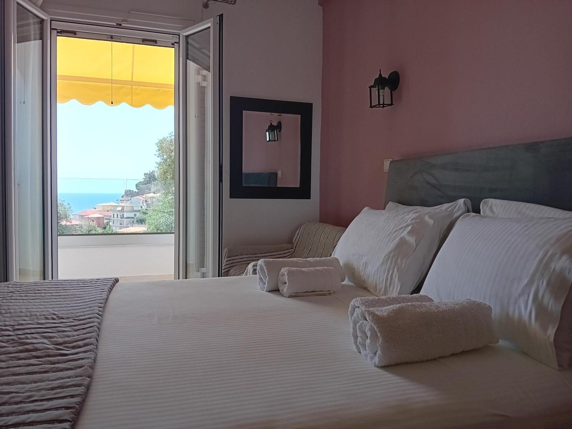 Spiros Aparthotel Parga