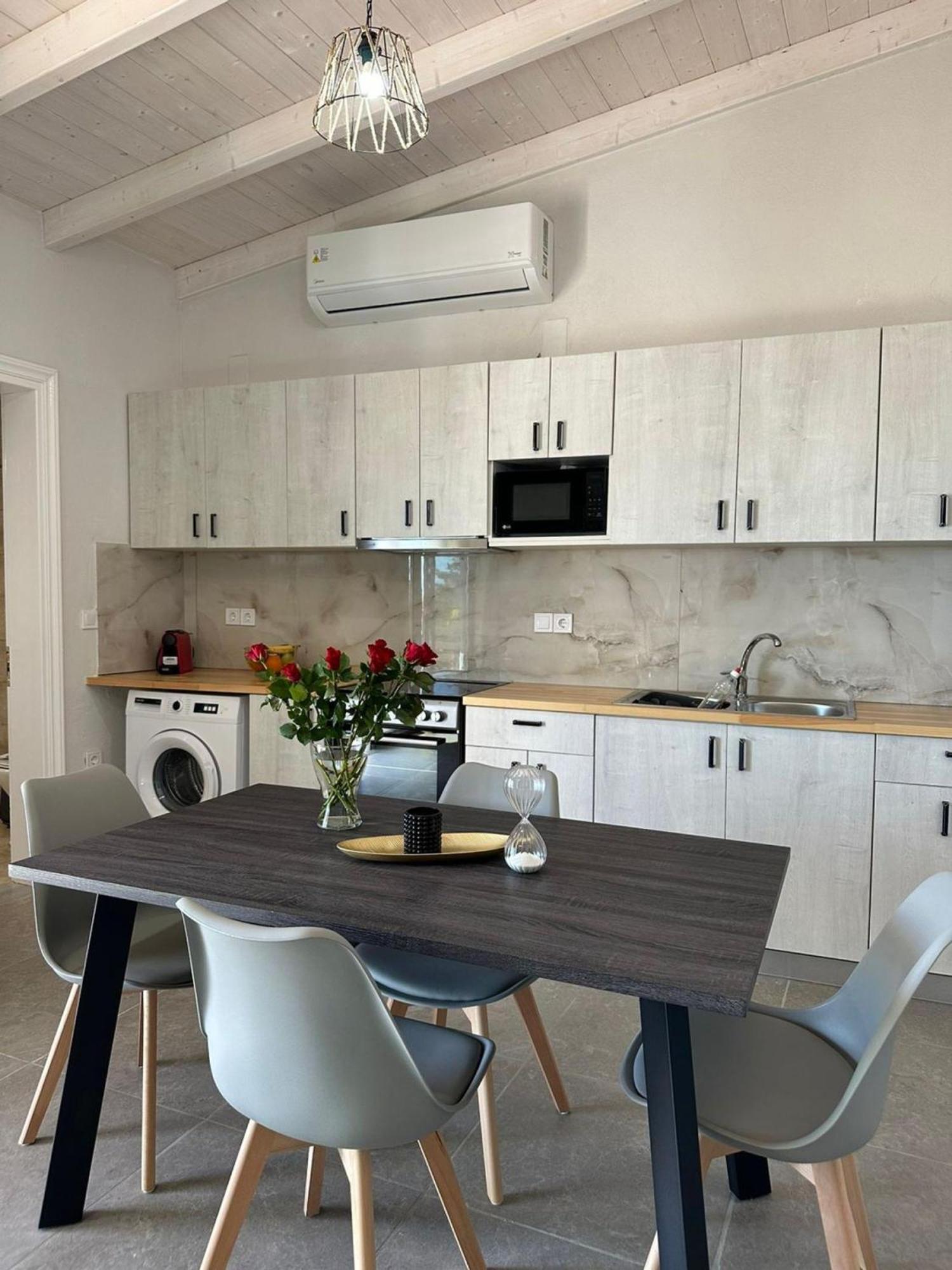 Eris - Amazing View In Lefkada Apartment