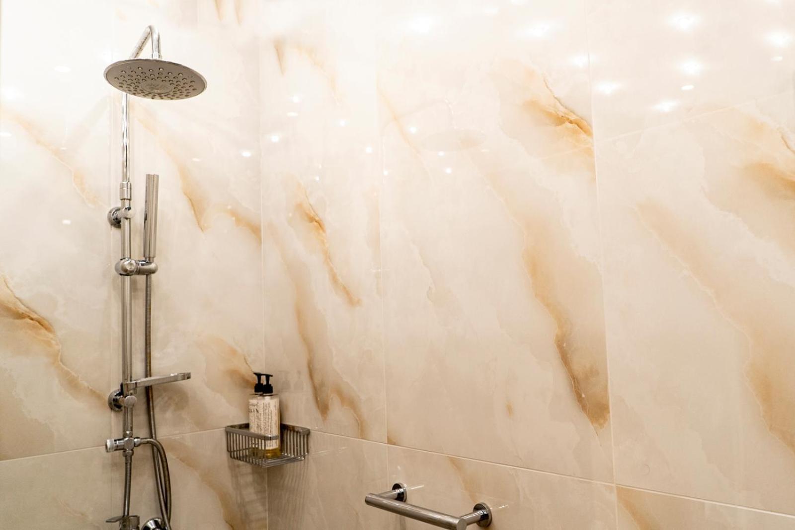 Lithoessa Luxury