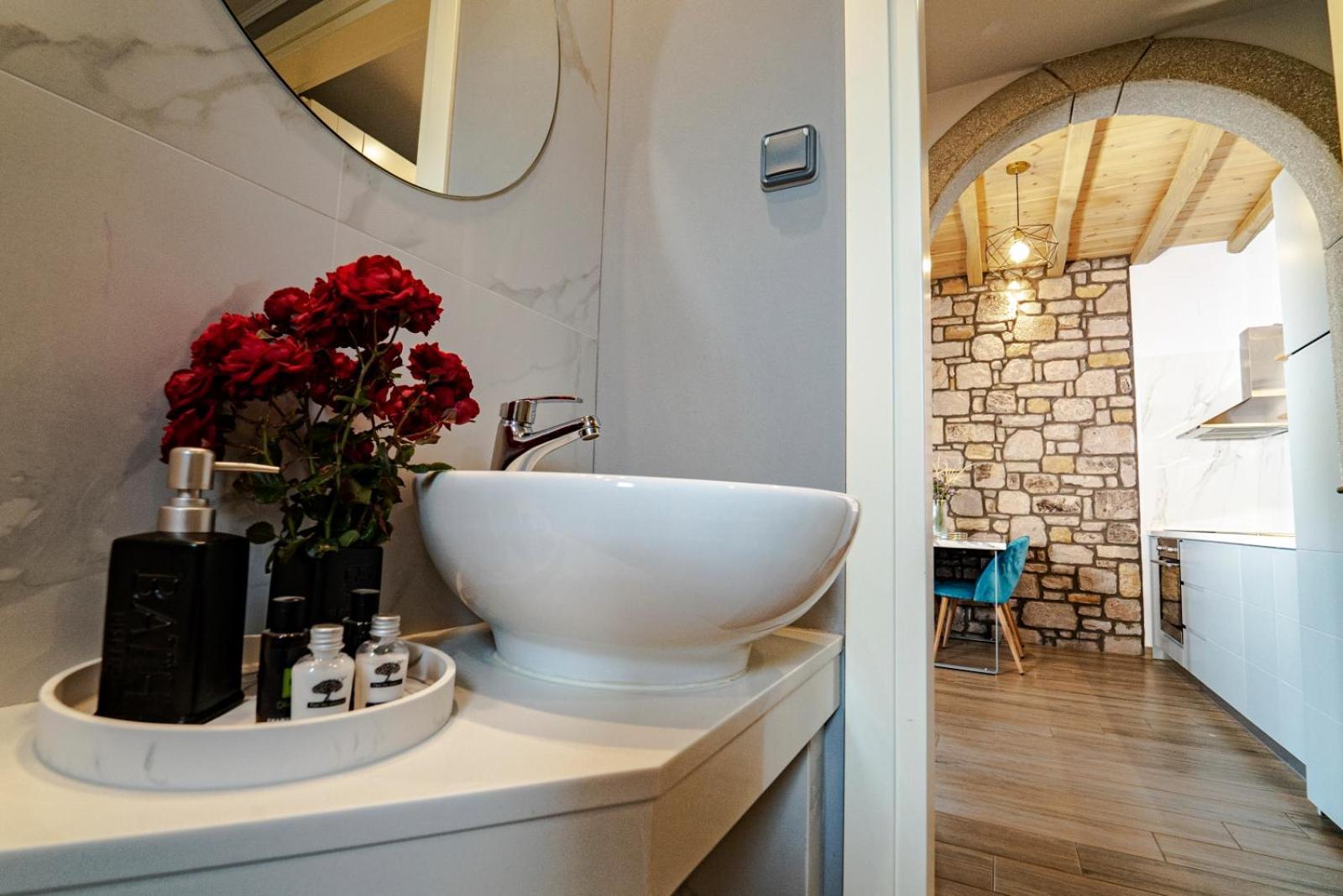 Aparthotel Lithoessa Luxury *