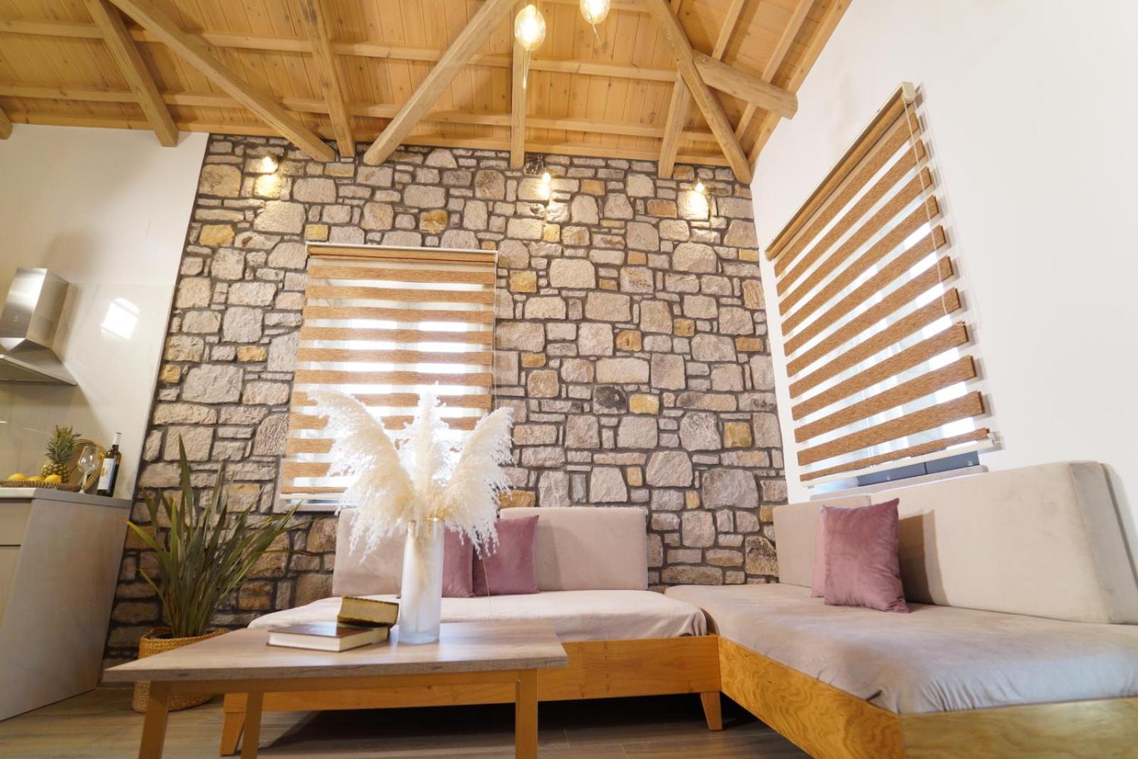 Lithoessa Luxury Aparthotel *