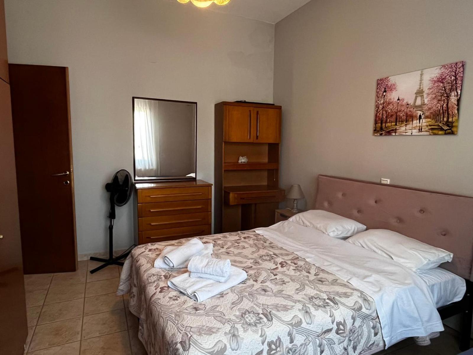 Soula's Sunshine Big Apartment Nea Karvali