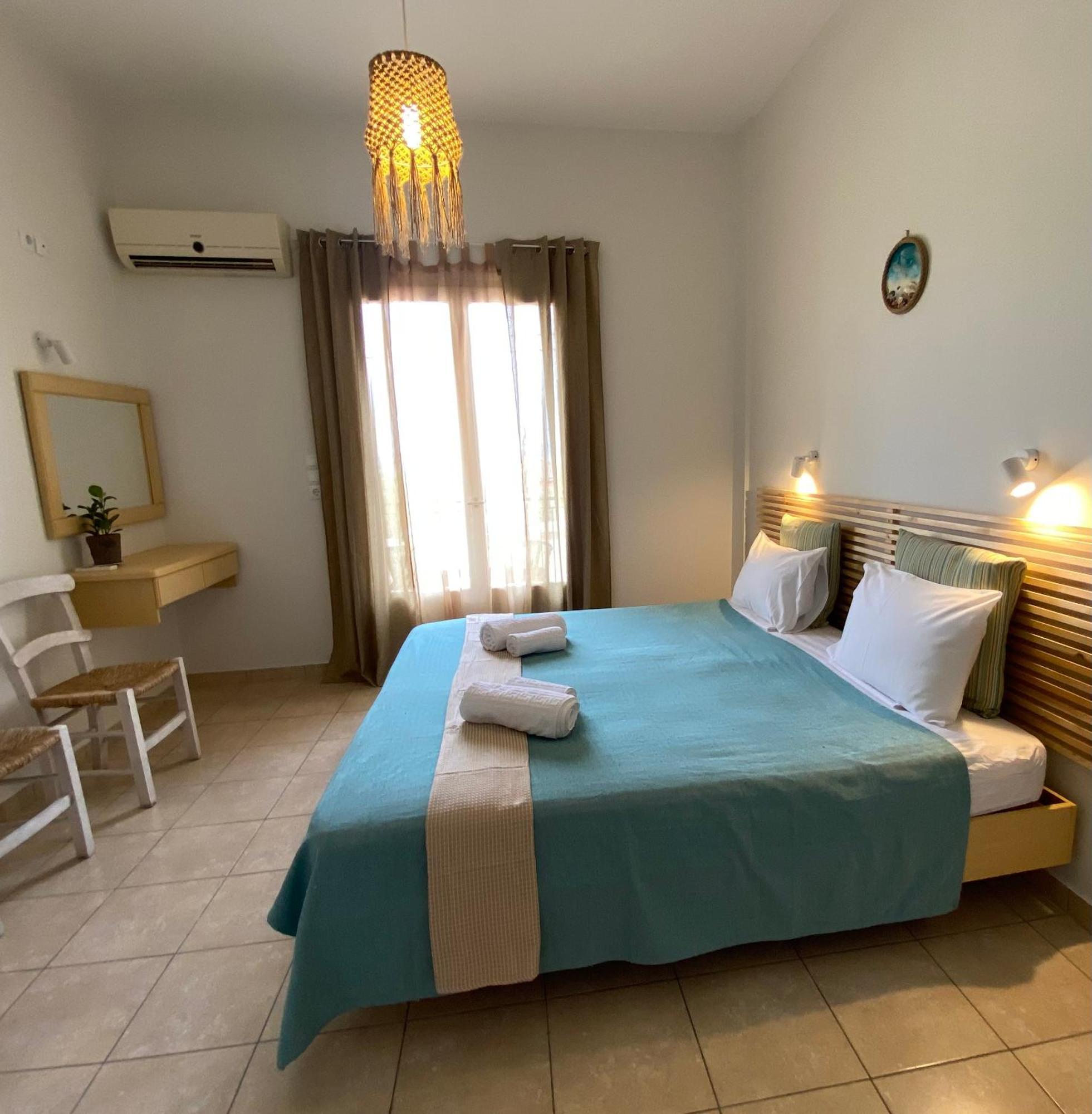 Lemon Art Aparthotel *
