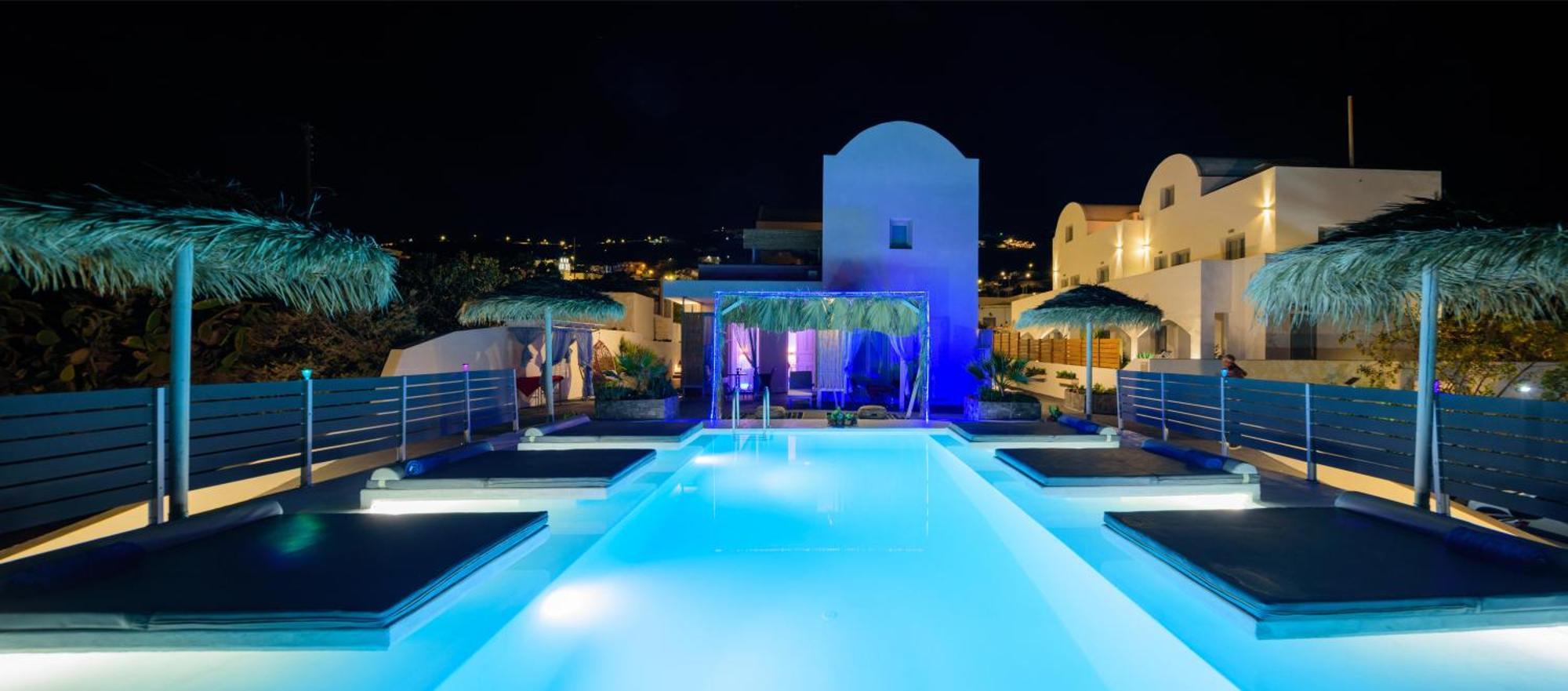 Nalu * Fira (Santorini)