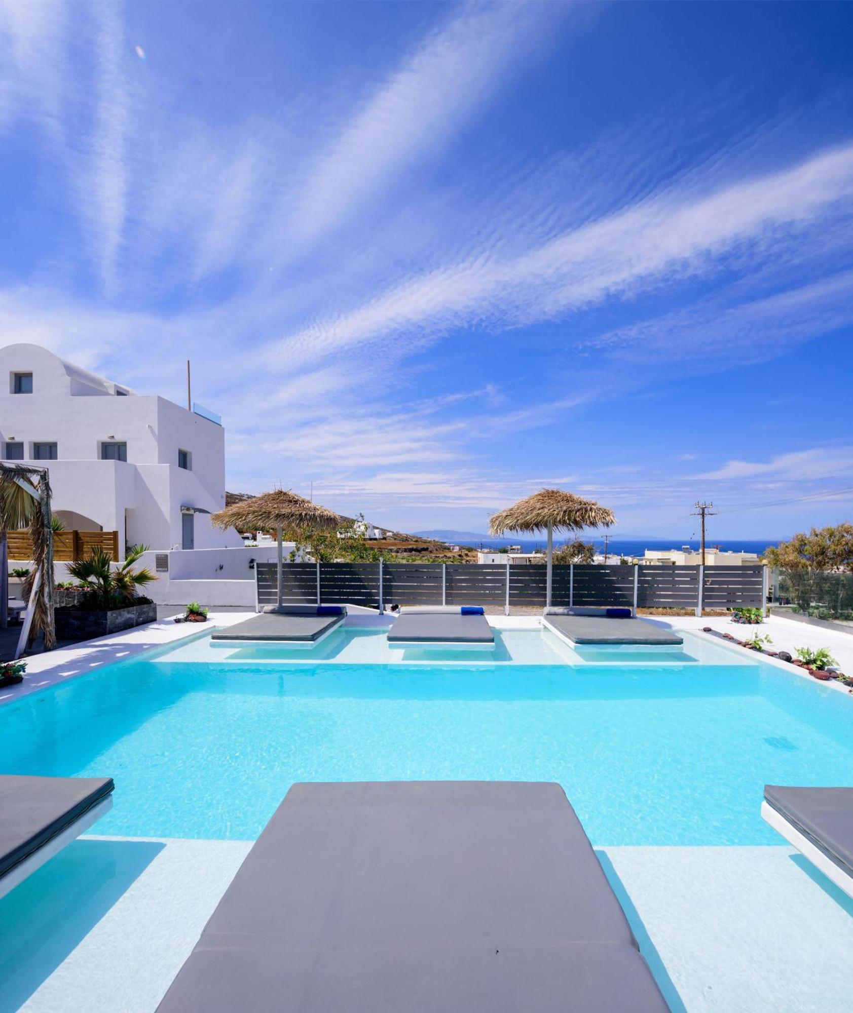 Nalu * Fira (Santorini)