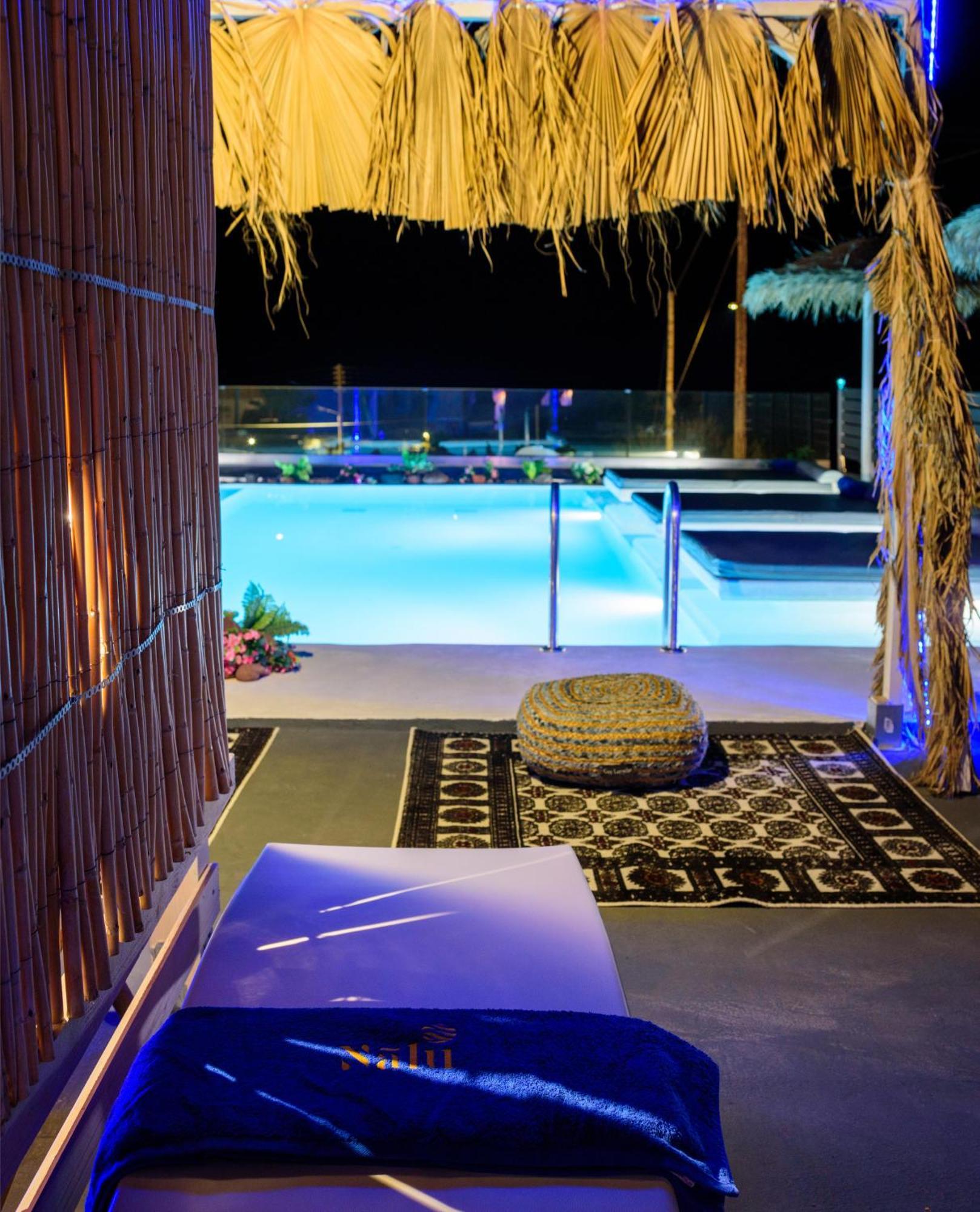 Nalu Hotel *