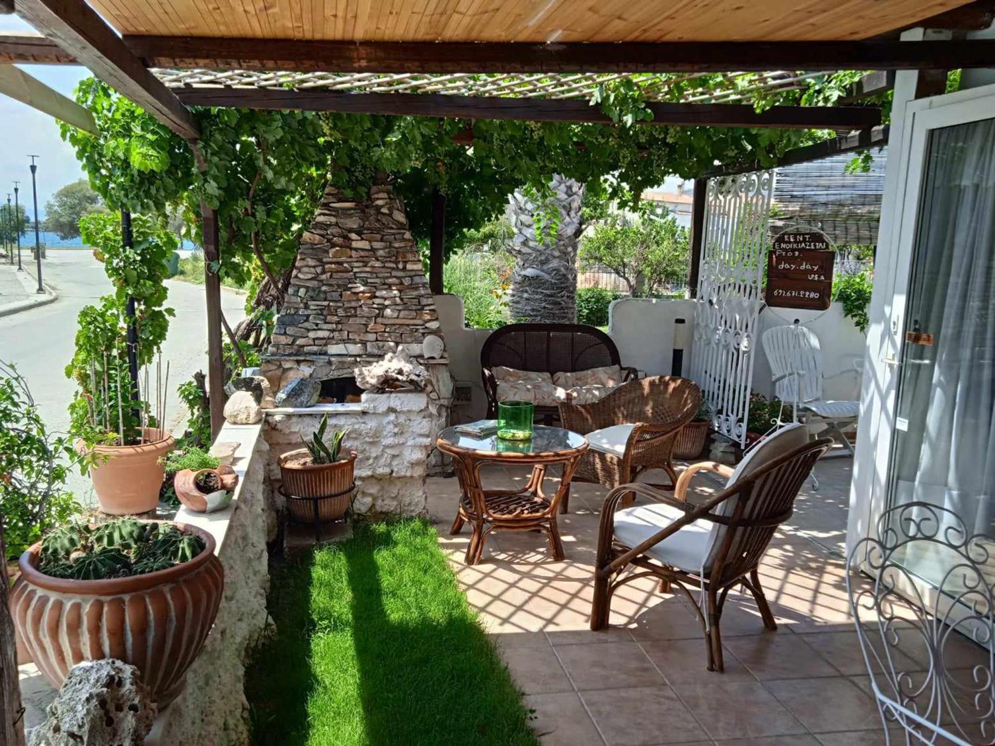 Holiday home Alonaki Seafront Nea Anchialos