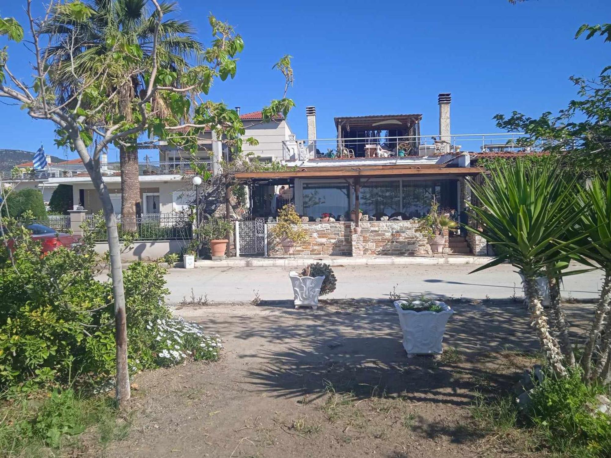 Holiday home Alonaki Seafront