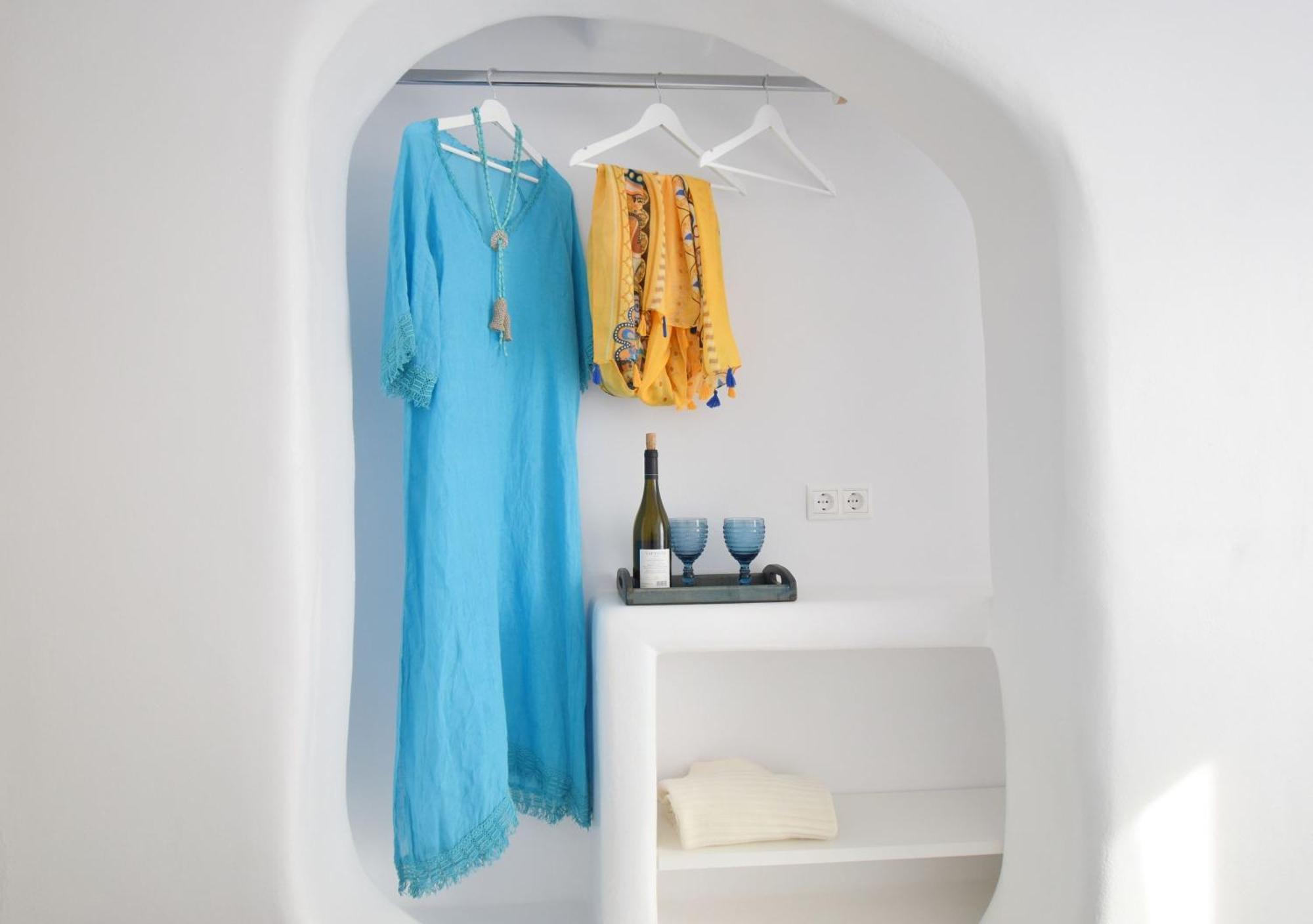 Tinos Portraits Ballos Holiday home Agios Romanos