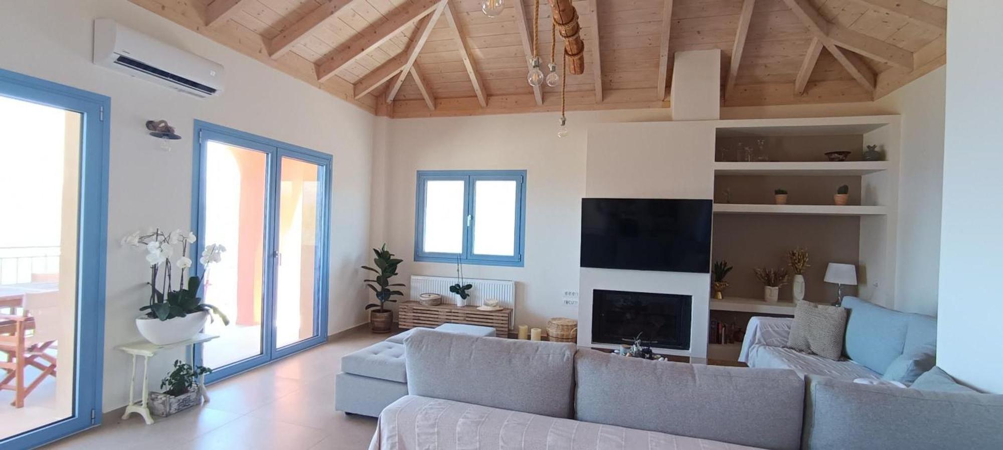 Augustela Seaview Vacation Villa *