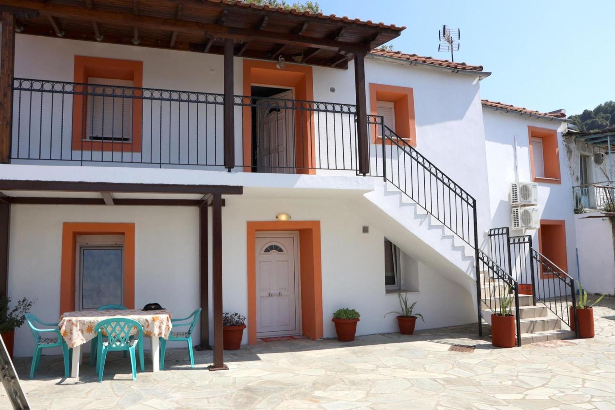 Apartment Nikolaou Keramidhion