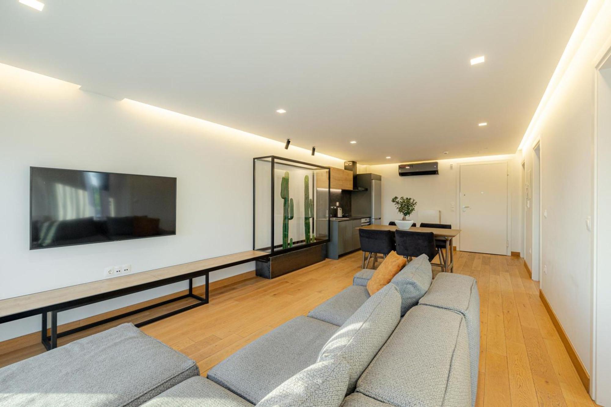 Apartment Earth Boutique Next To Stavros Niarchos *
