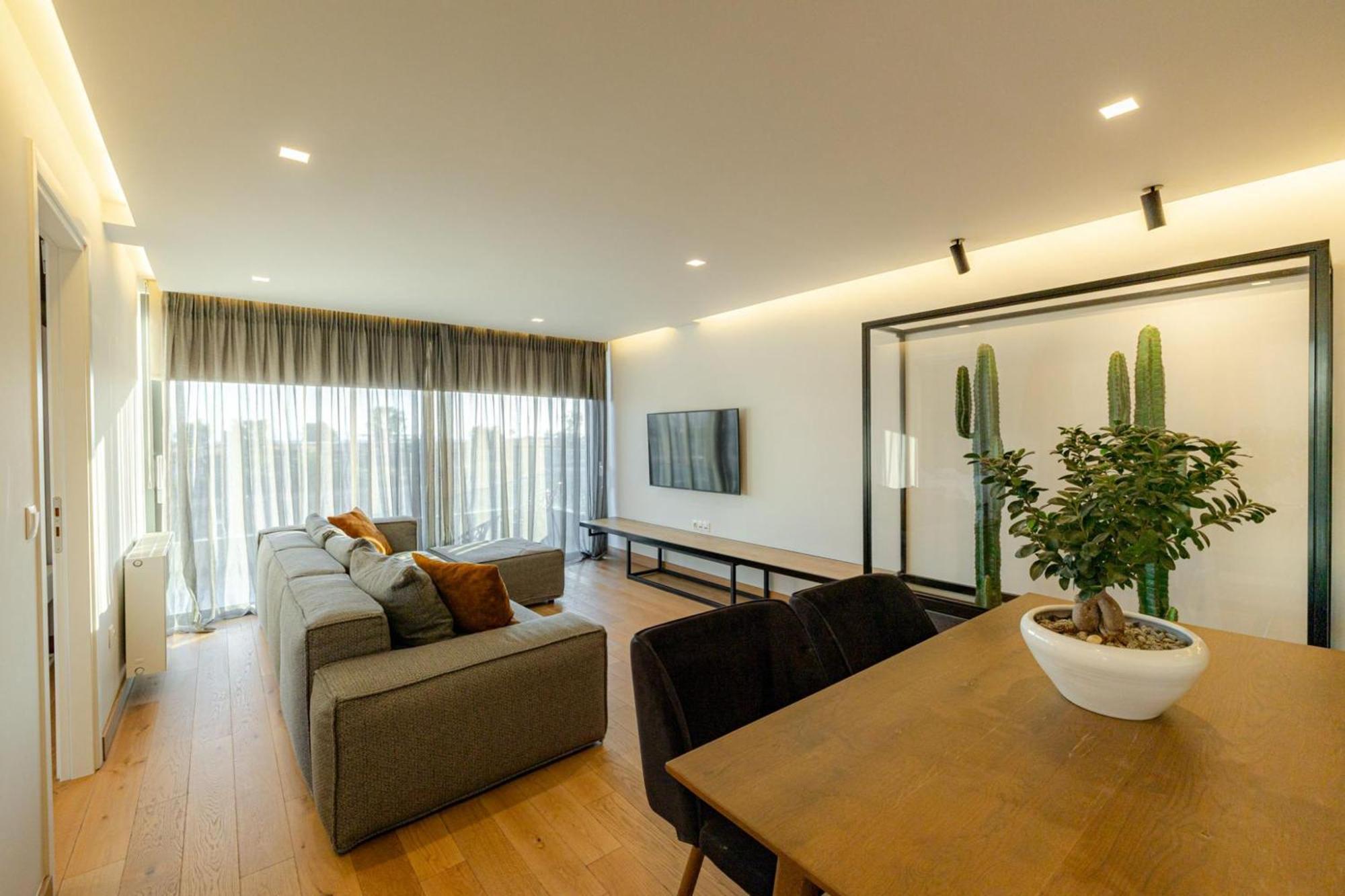 Apartment Earth Boutique Next To Stavros Niarchos *