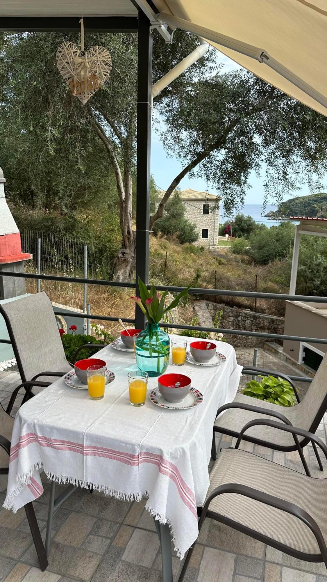 Sea View Xrysoguali Villa Parga