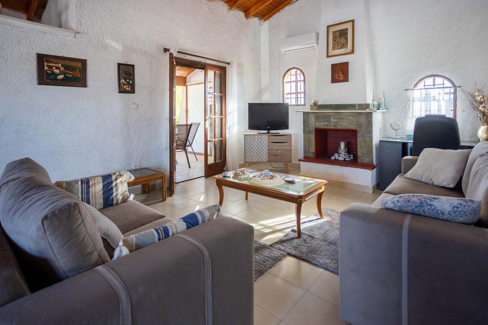 Seaside Retreat For Families And Pets * Messini