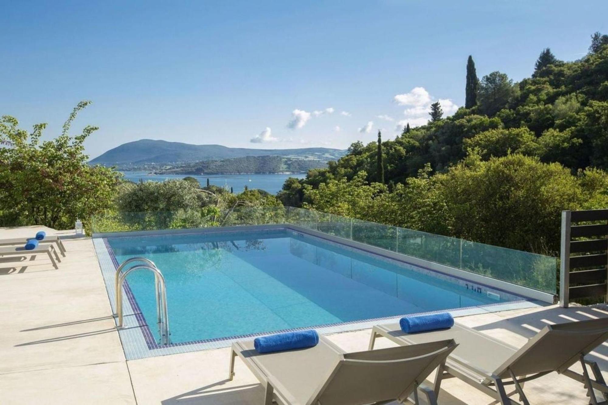 Harriet - With Sea View And Near The Sea Villa