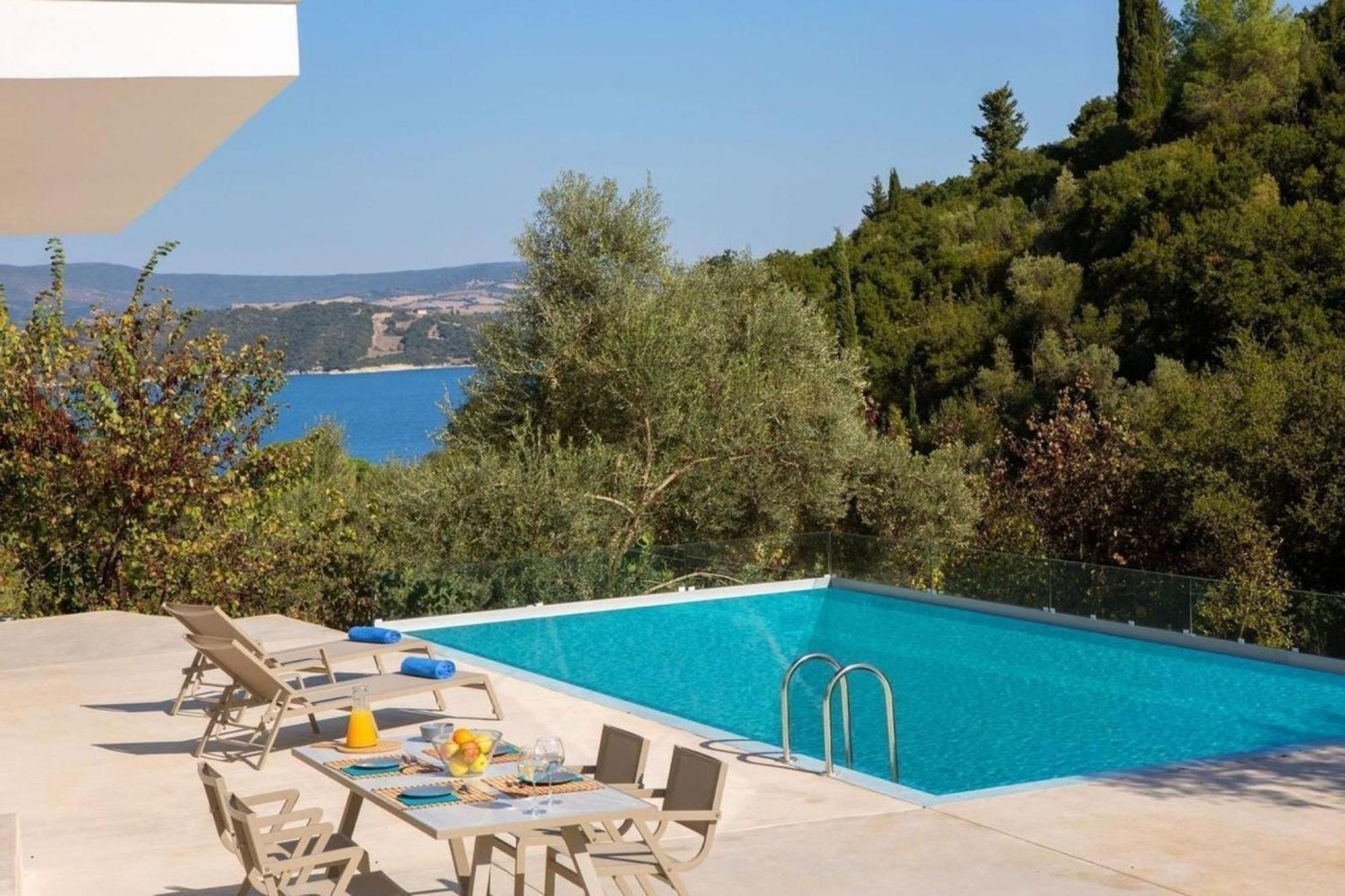 Villa Harriet - With Sea View And Near The Sea Lygia (Lefkada)