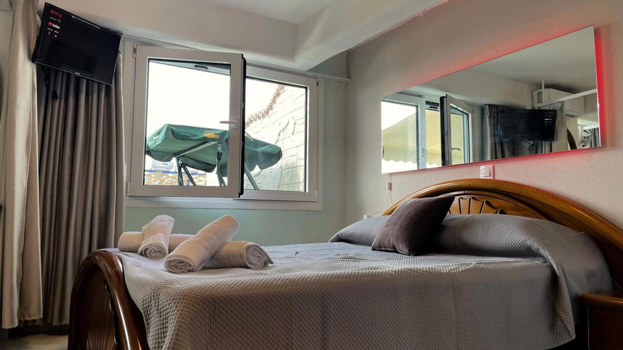 Apartment Rooftop Loft With Jacuzzi *