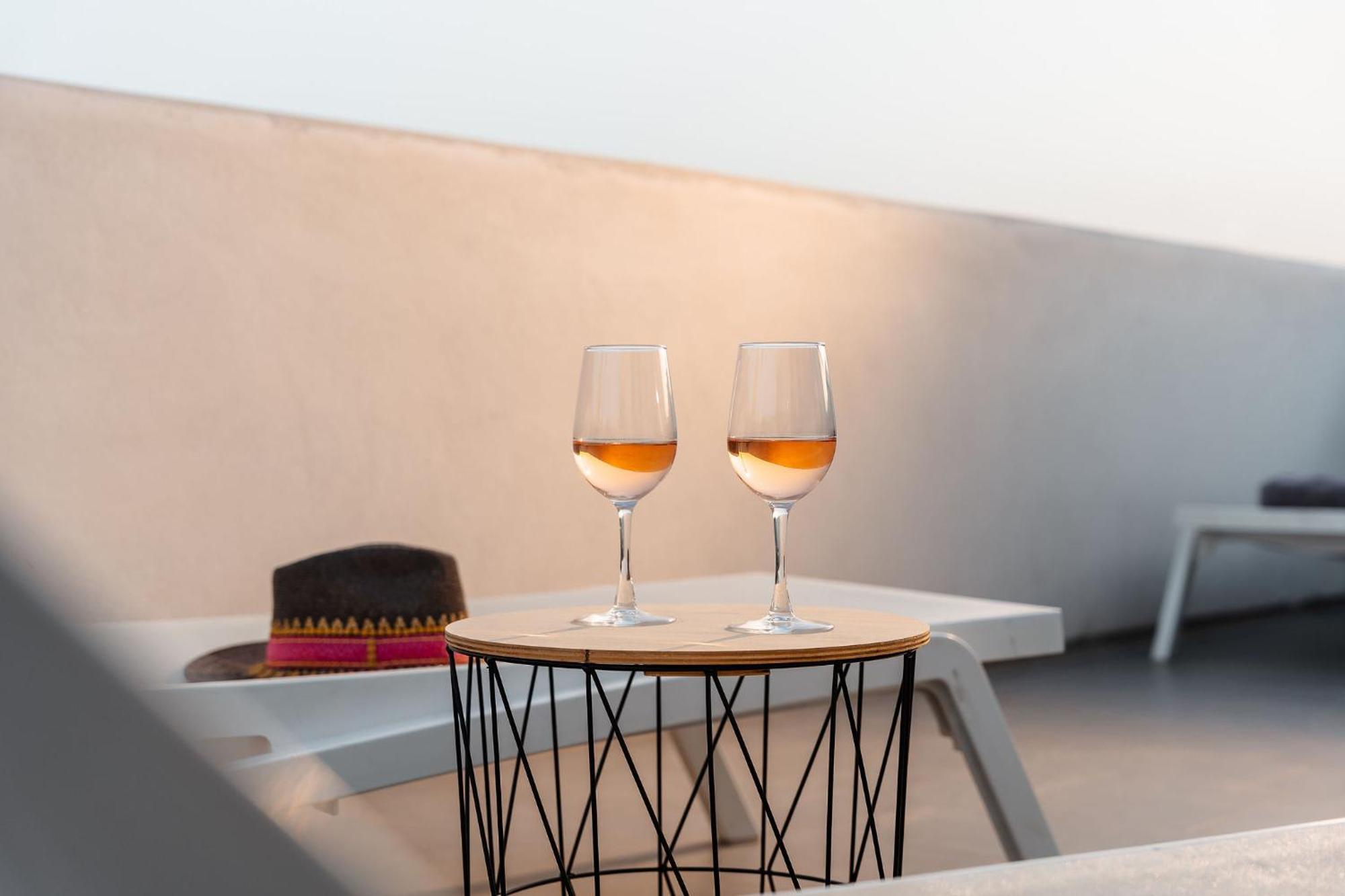 Celestial Sunset Apartment Galanado