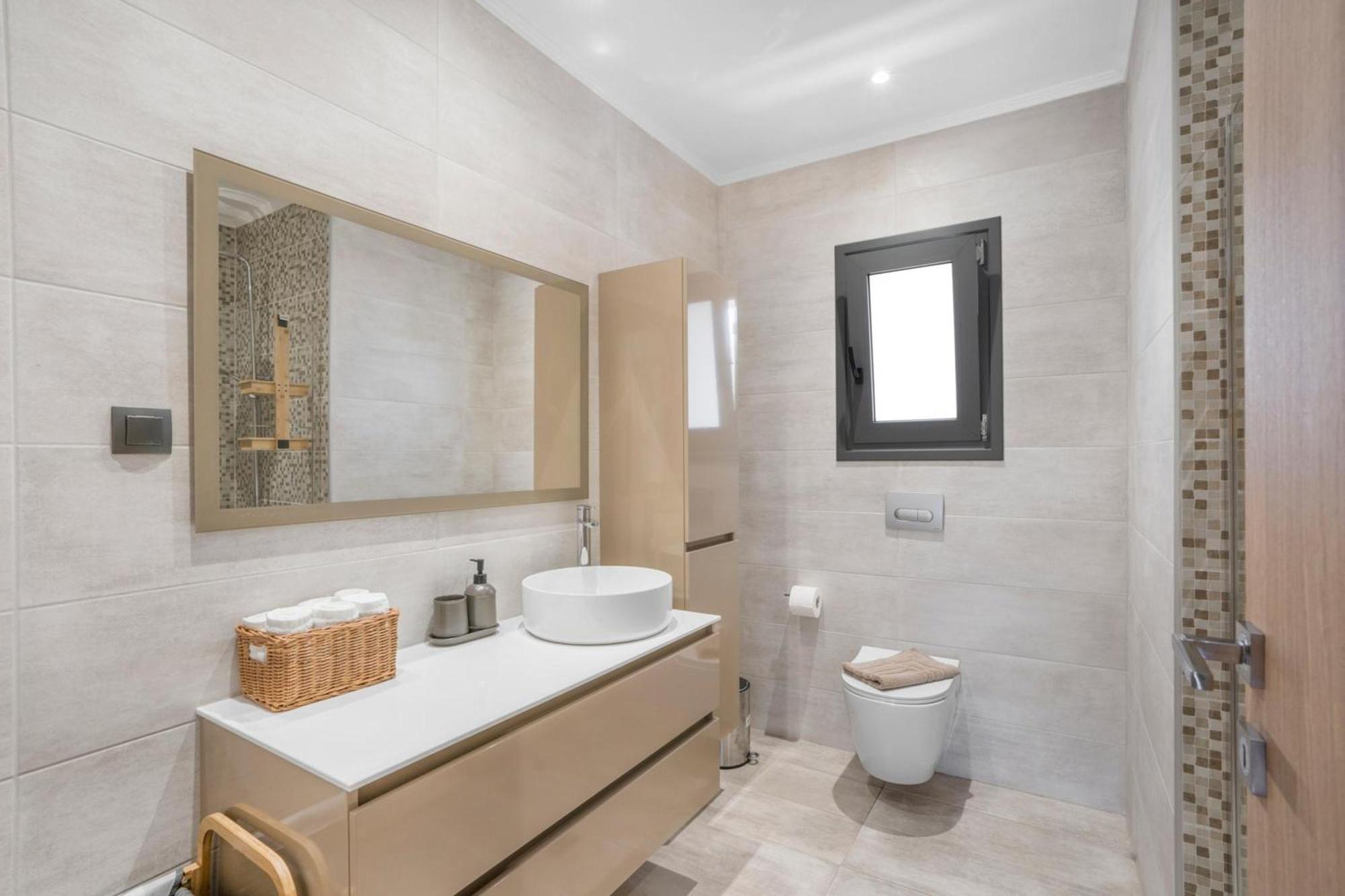 Chriselia - 3 Bedrooms With Sea Access * Katomerion