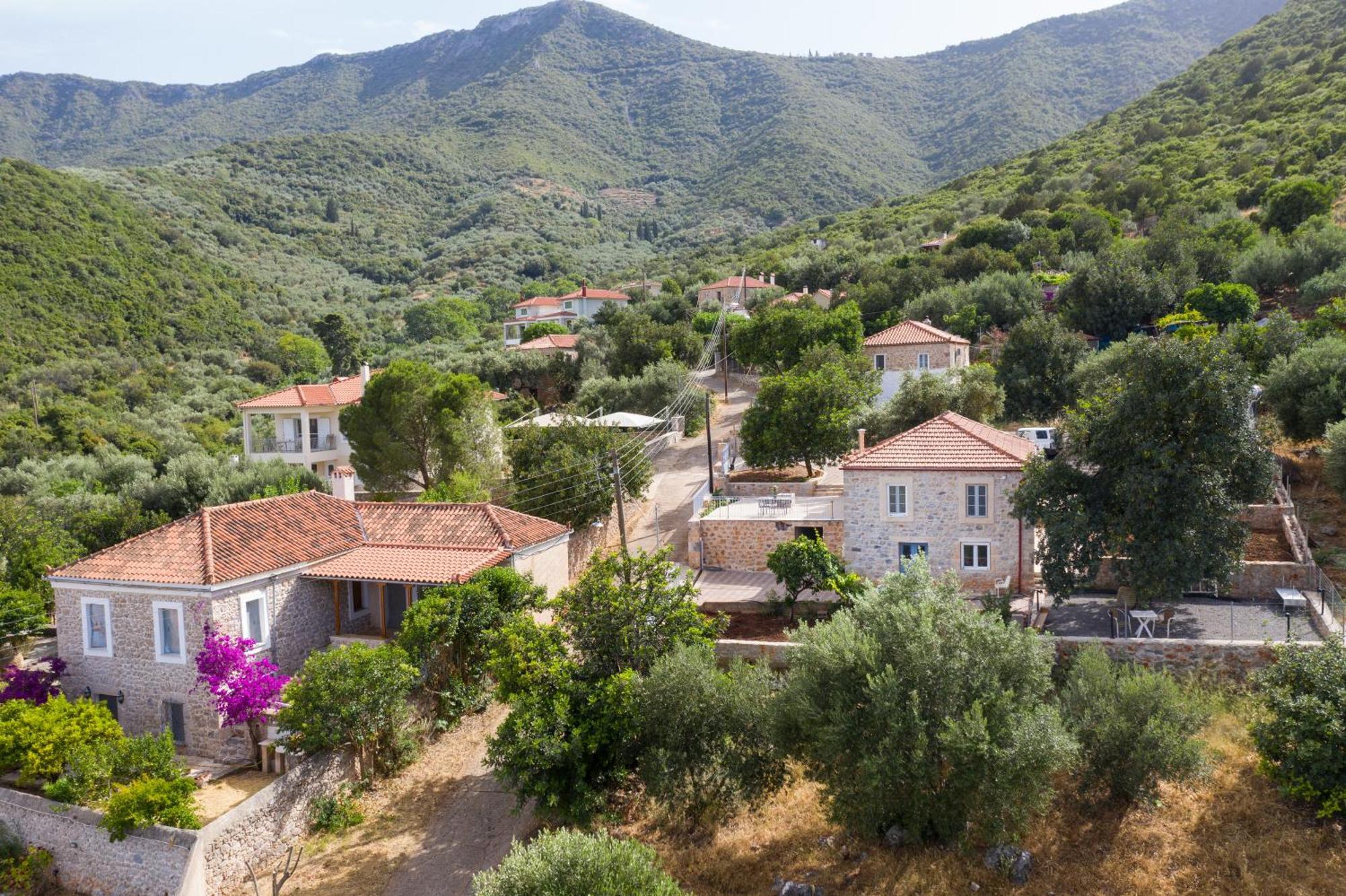 Popi S House Poulithra
