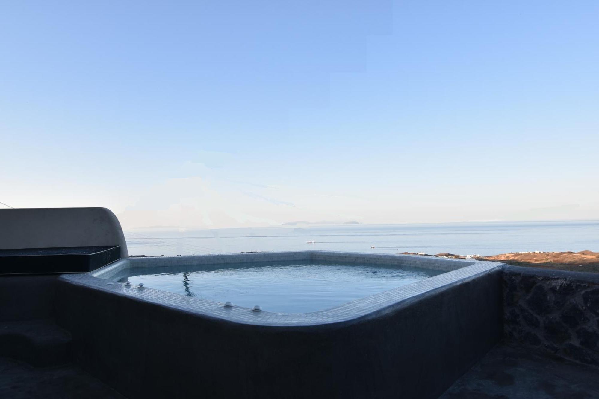 Panthea Santorini - Private Pool Vourvoulos
