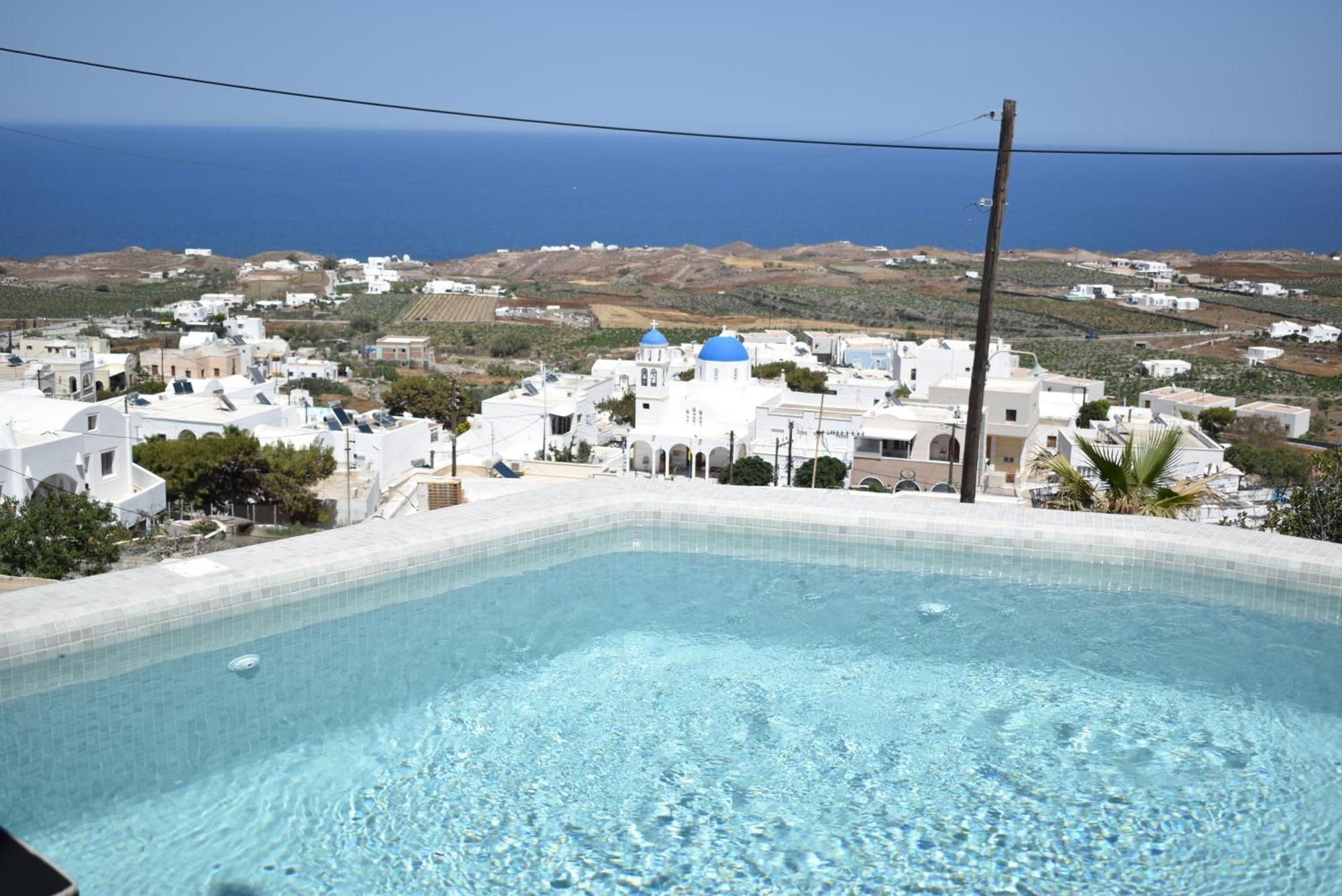 Panthea Santorini - Private Pool Apartment