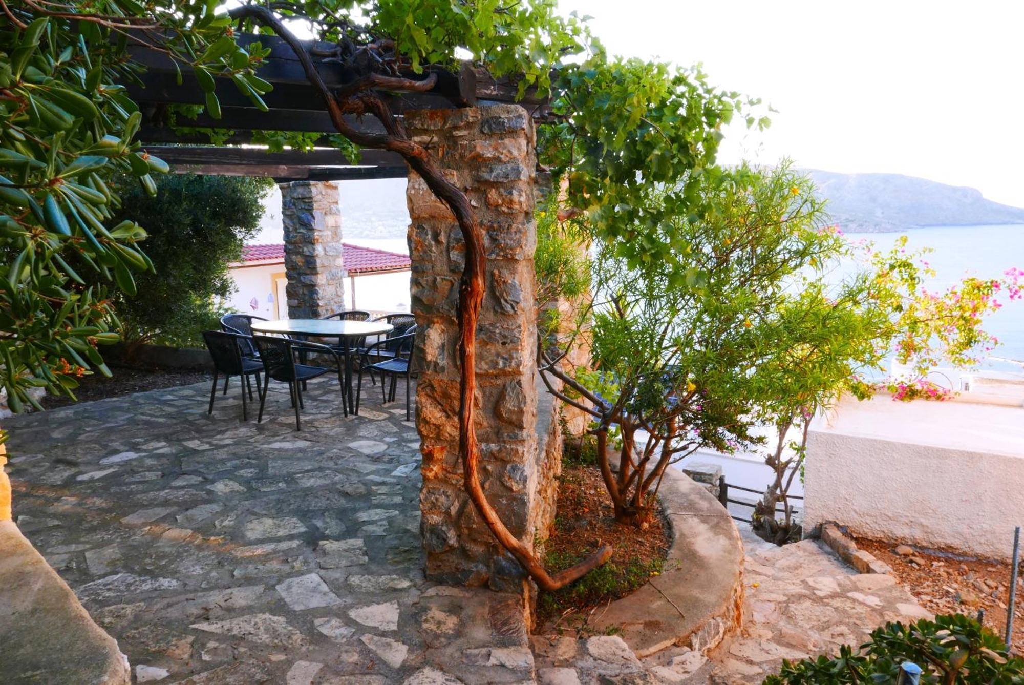 Holiday home Elegeo Rockhouse