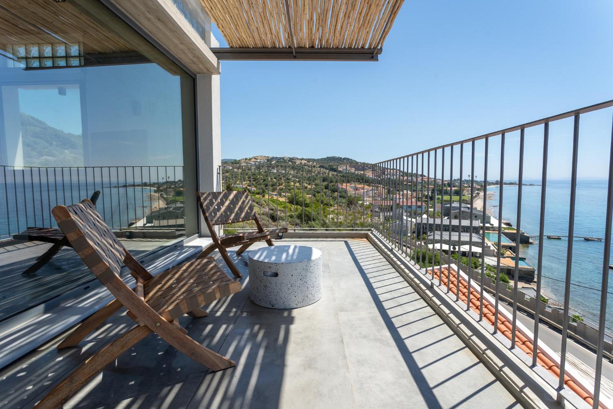 Above Blue Two Bedroom Villa Plomari