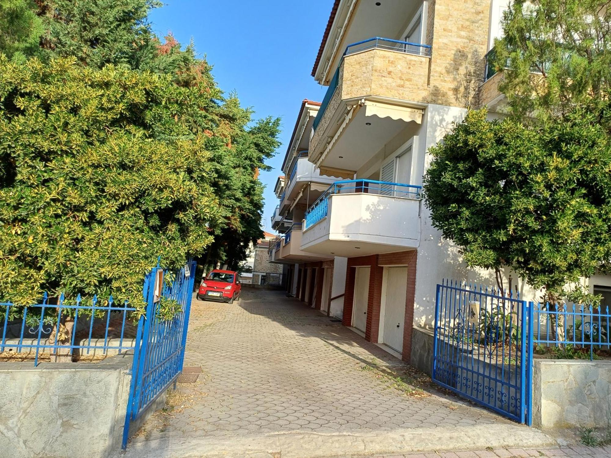 Sea Breeze Apartment Polychrono