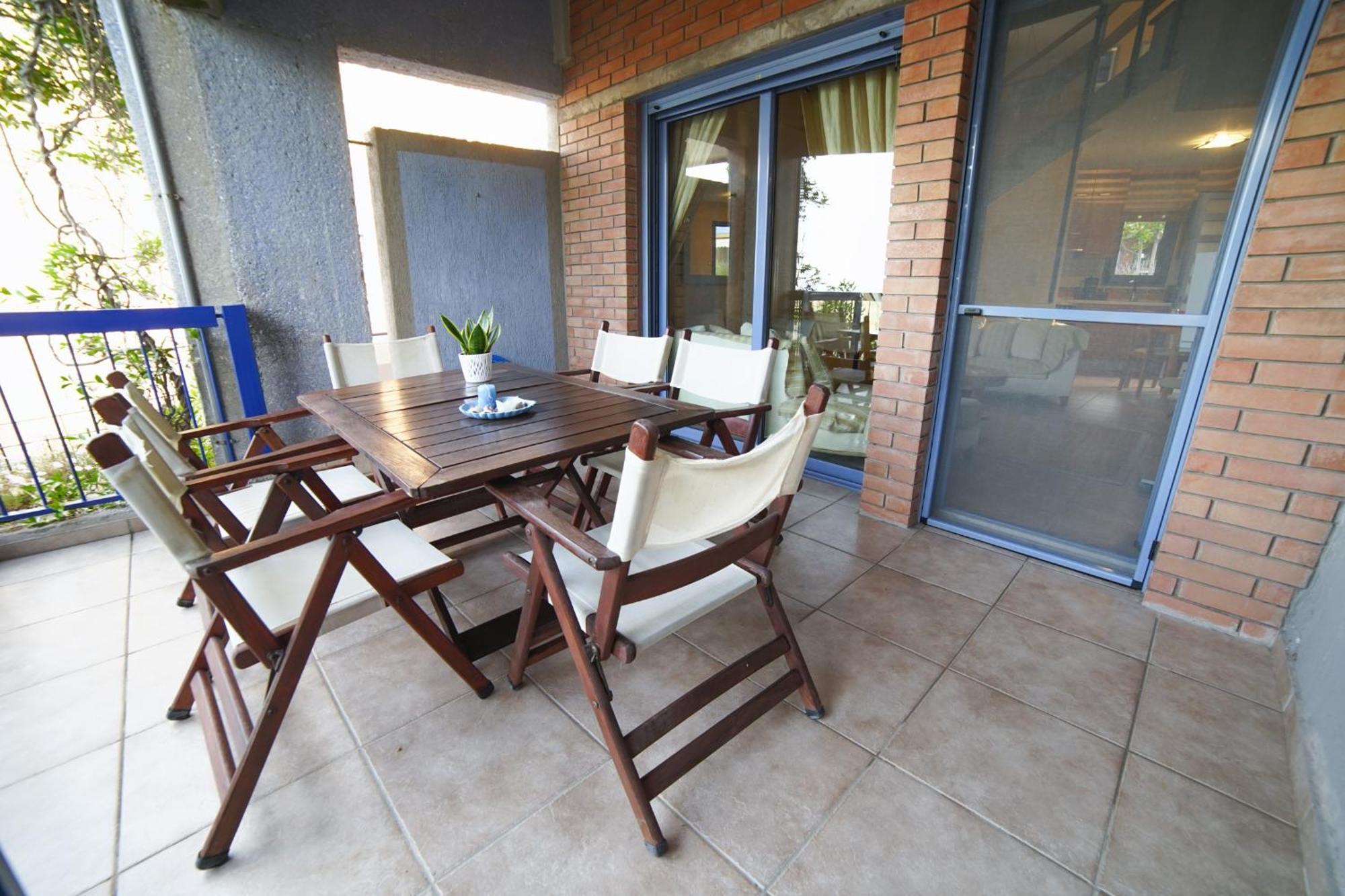 Holiday home Santoro *