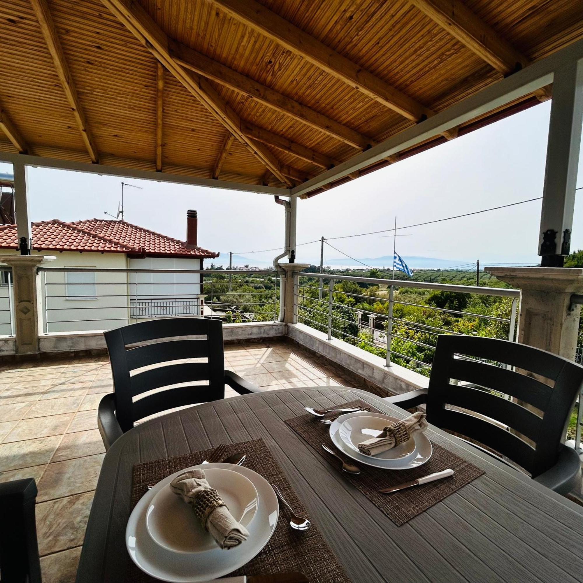 Sea View With Garden *