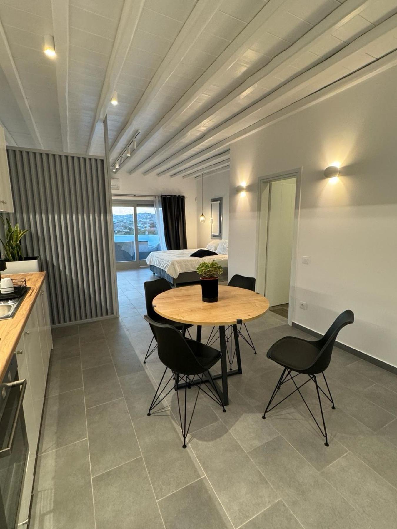 Almond Place Apartment *