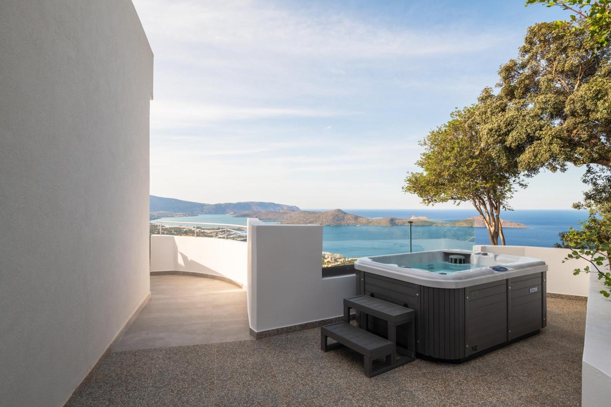 Adrakos (adults Only) 3*