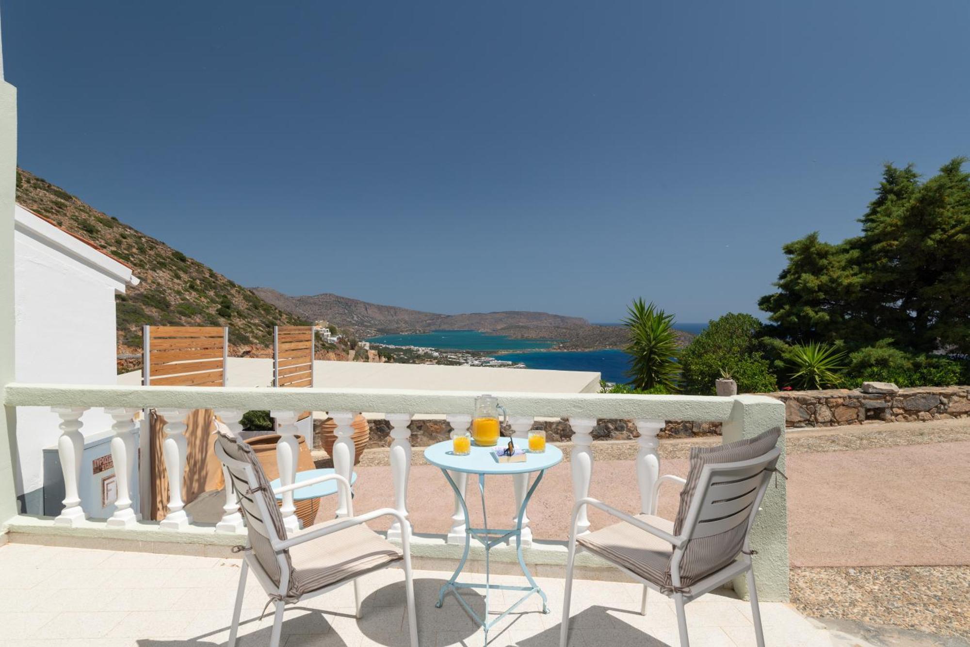 Adrakos (adults Only) Aparthotel