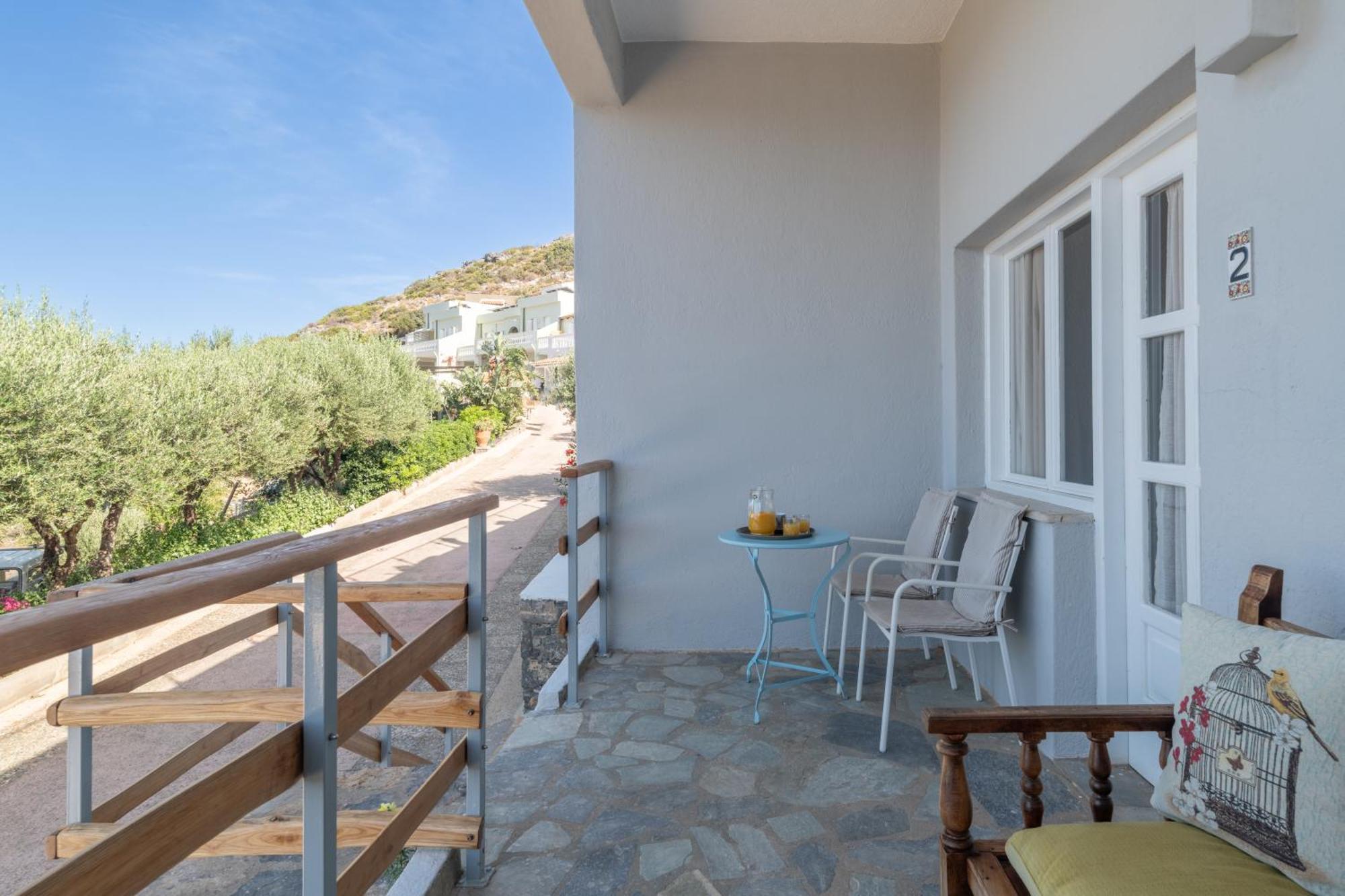 Adrakos (adults Only)