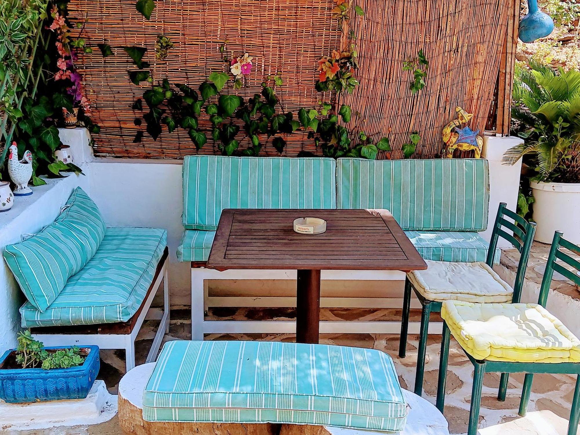 Aparthotel Villa Rena Batsi (Andros)