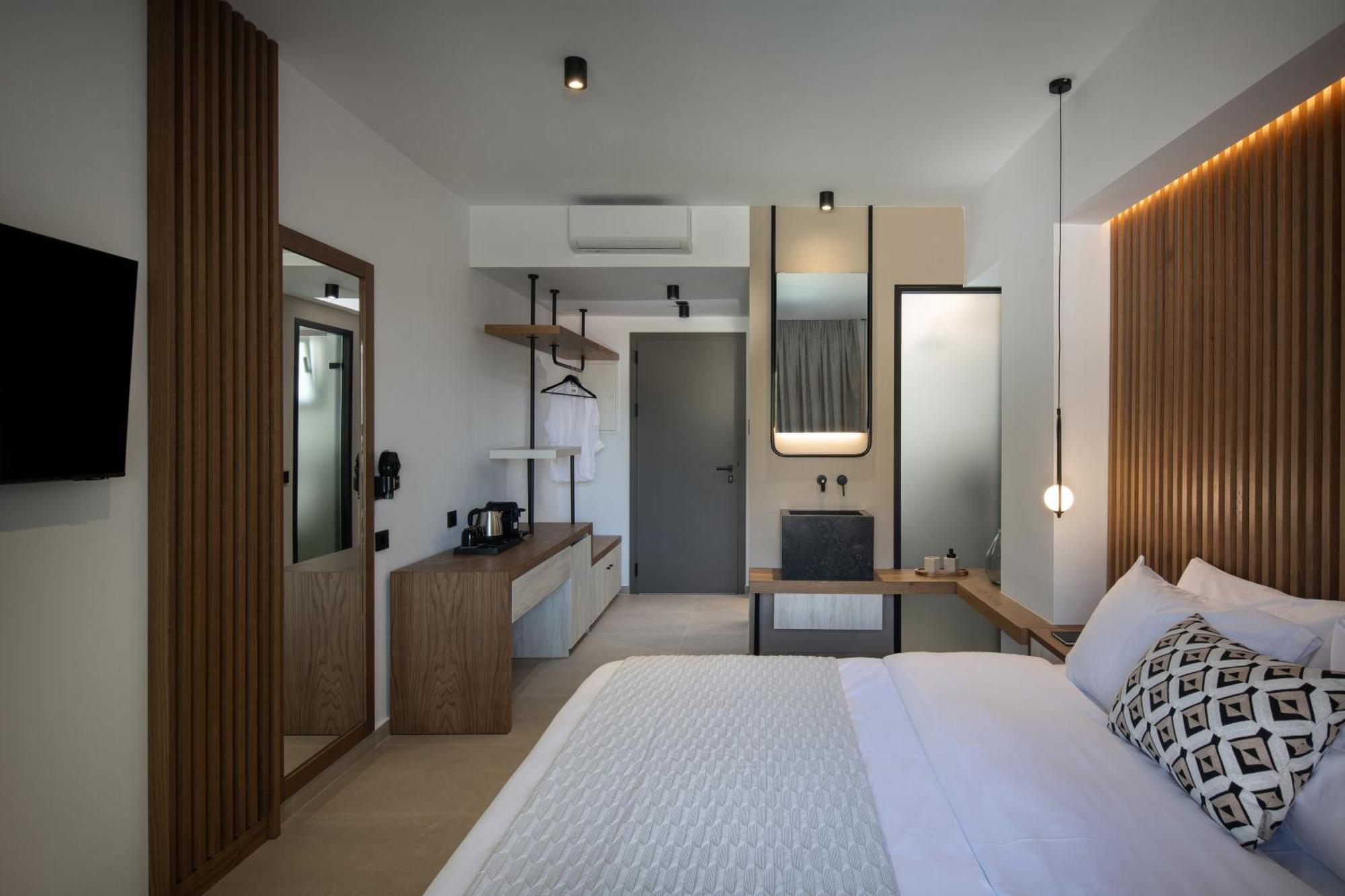 Poseidon 3* Skiathos Town