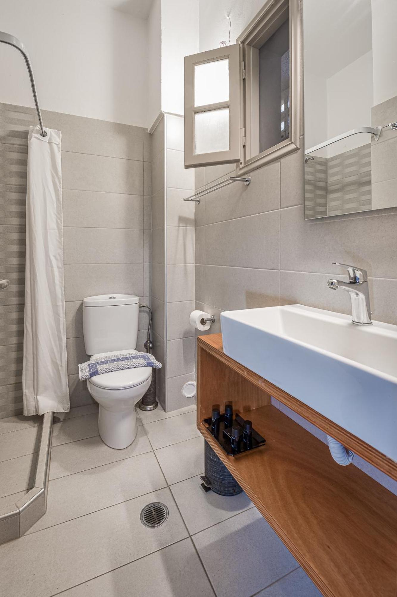 Erato Hotel Agia Marina (Aegina)