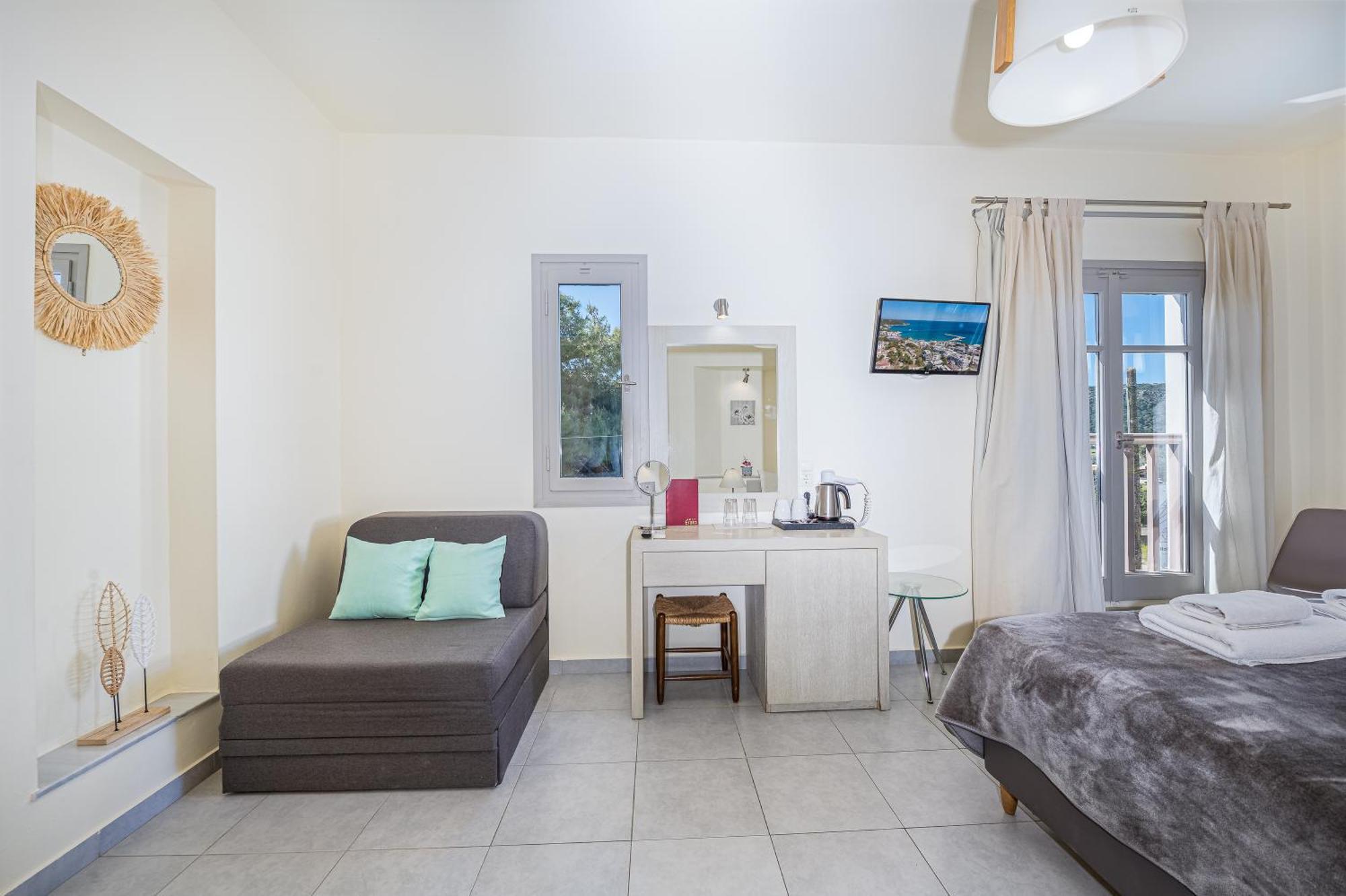 Erato 3* Agia Marina (Aegina)