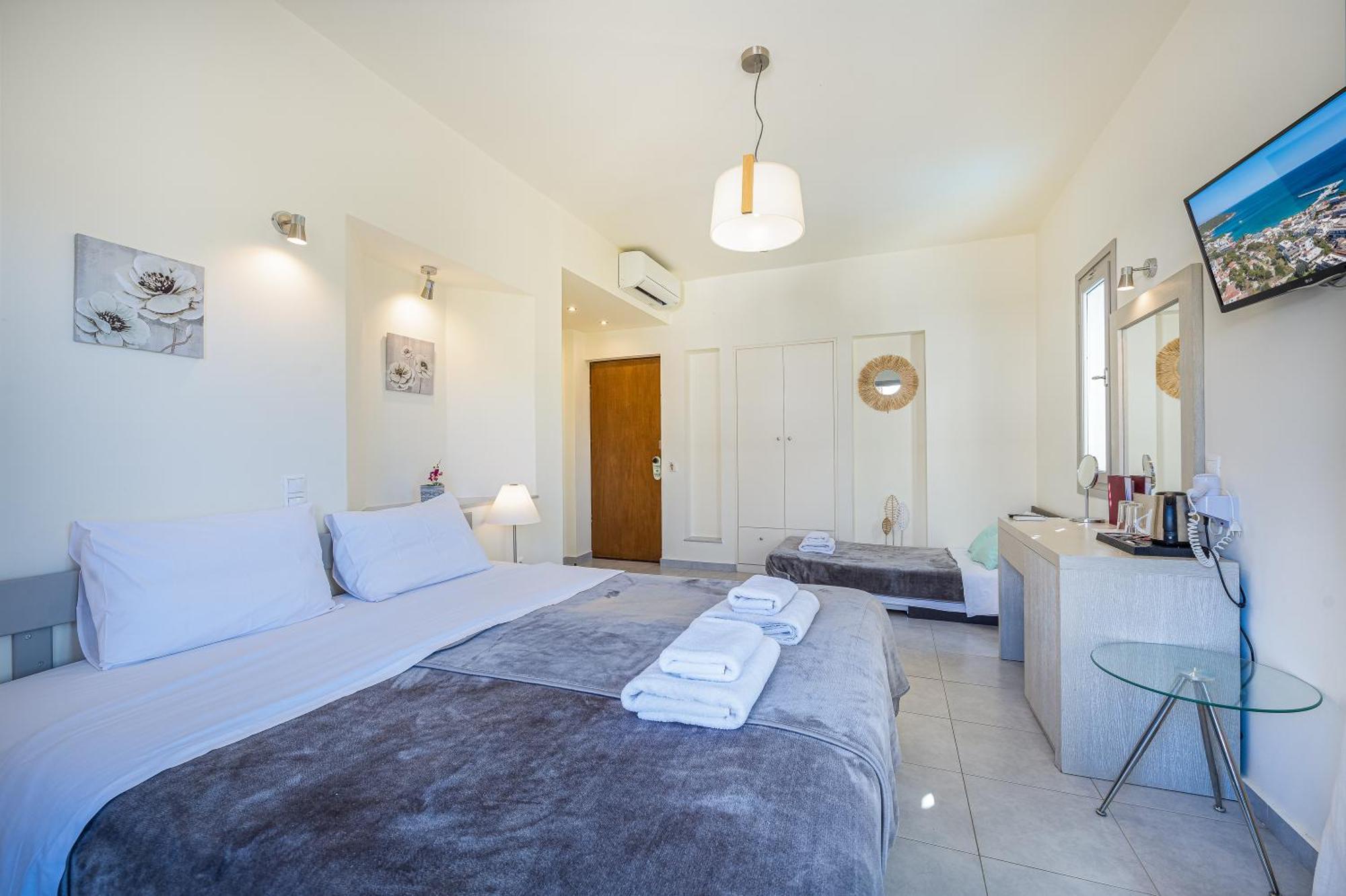Erato Hotel Agia Marina (Aegina)